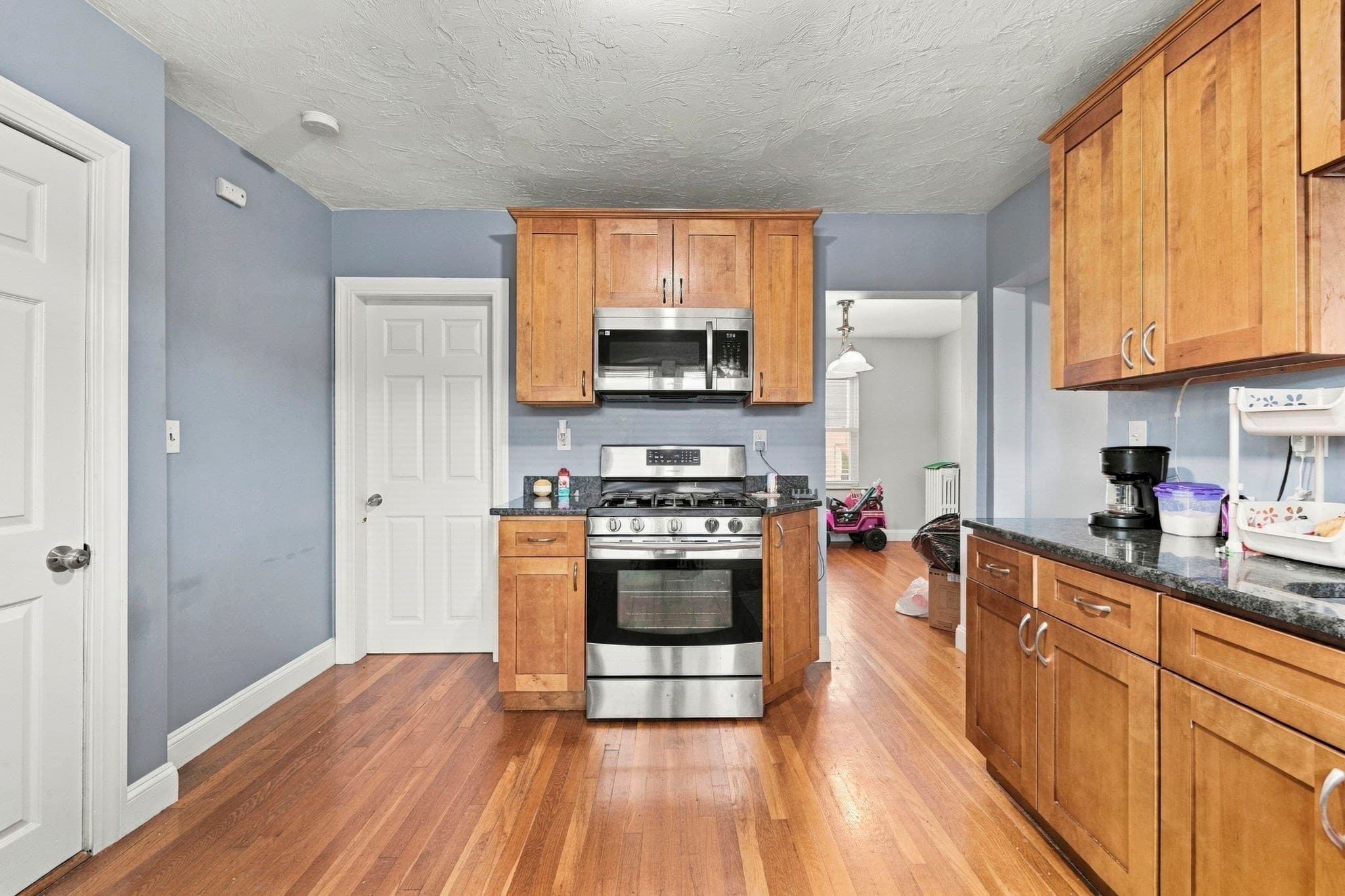 Multi Family at 59 Albion St, Everett MA 02149, Everett, photo 8 of 33