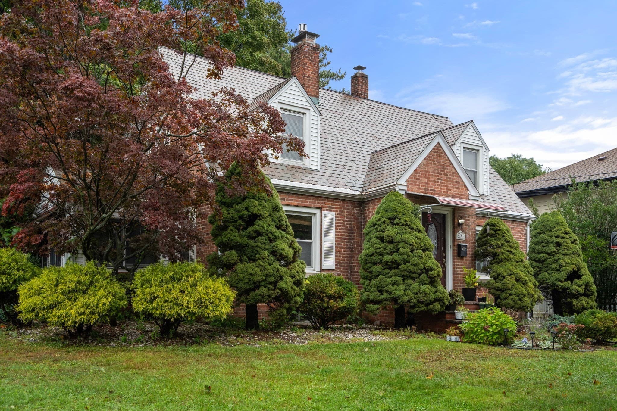 Single Family Residence at 43 Winsor St, Ludlow MA 01056, Ludlow, photo 2 of 40