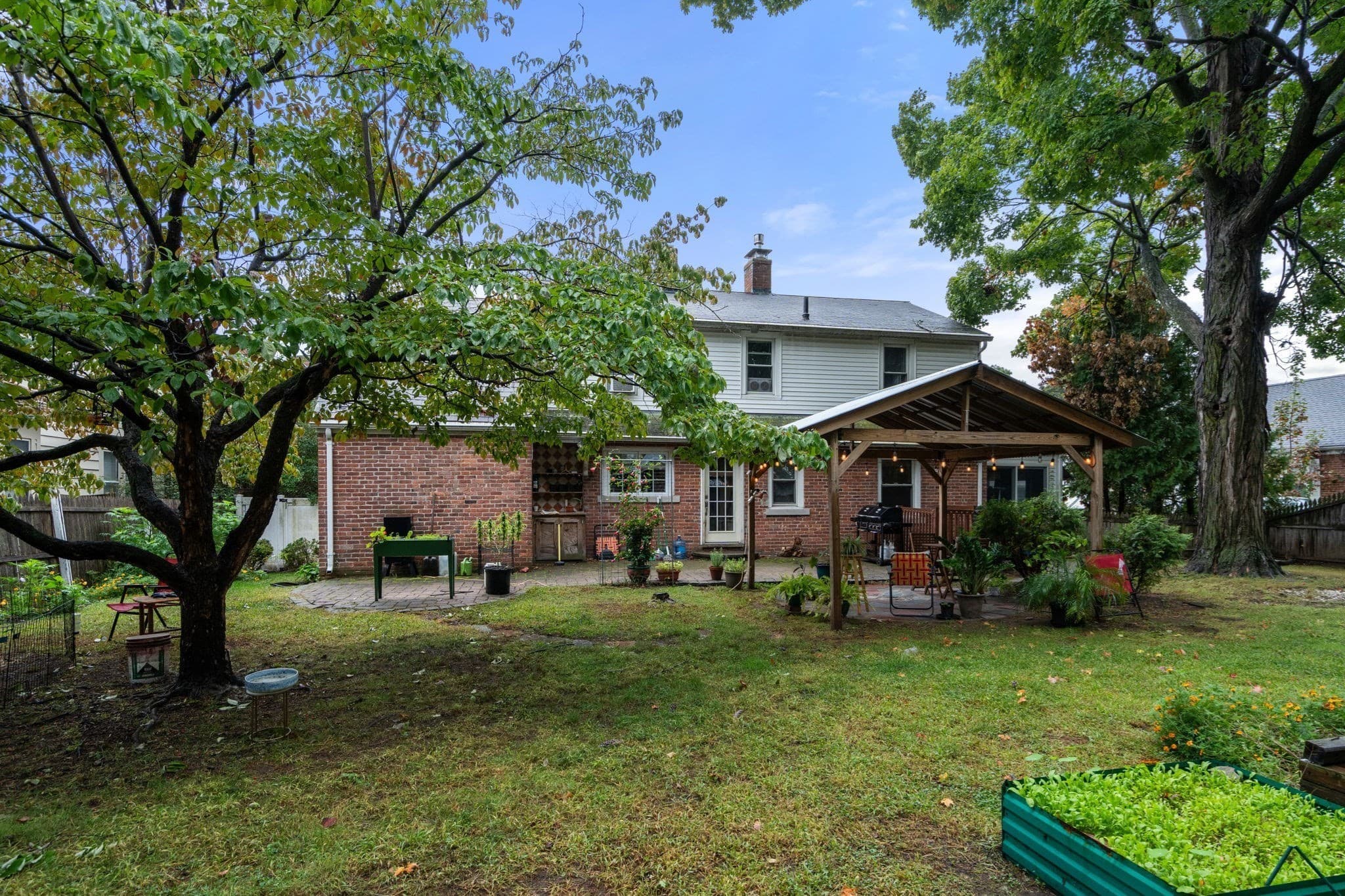 Single Family Residence at 43 Winsor St, Ludlow MA 01056, Ludlow, photo 9 of 40