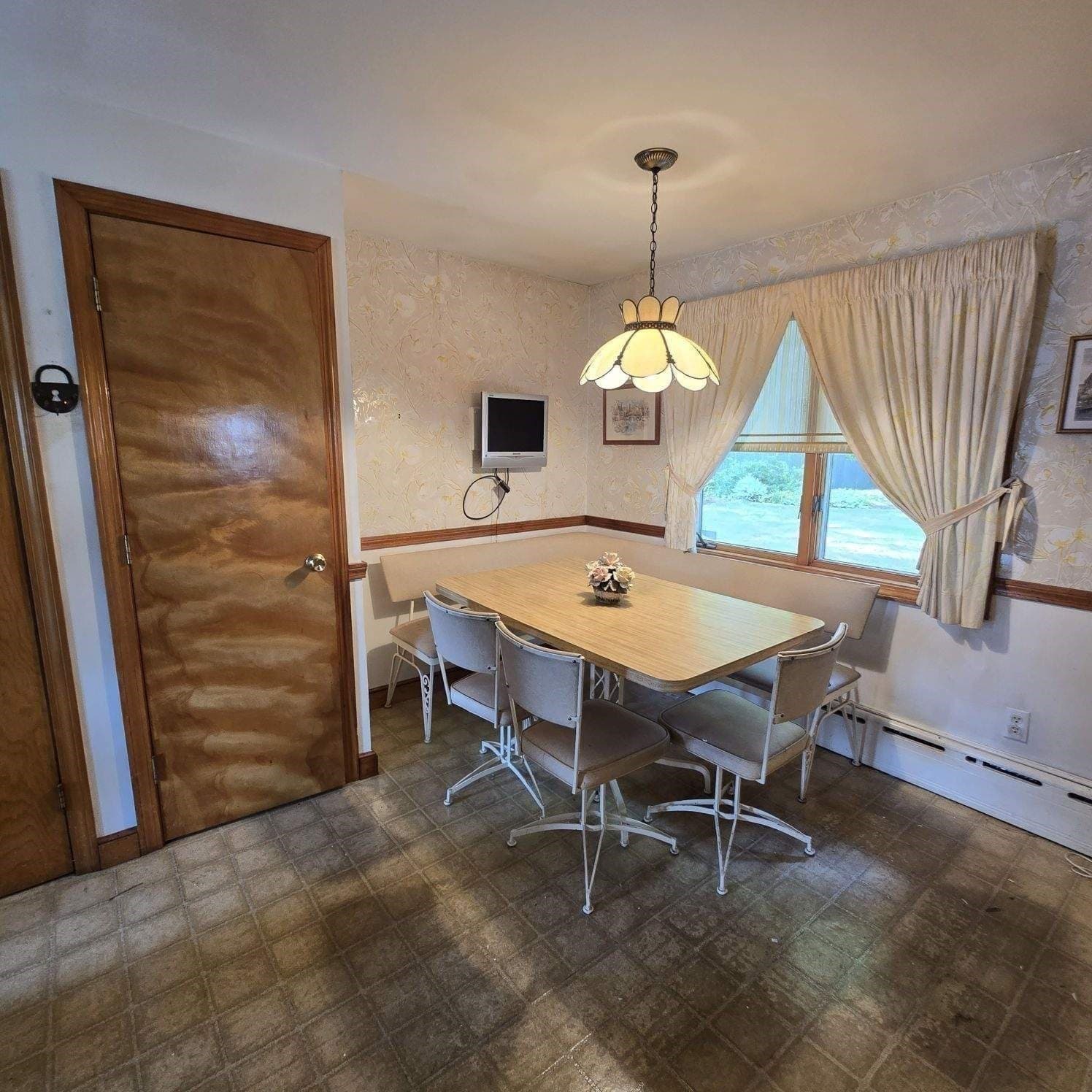 Single Family Residence at 59 Kenelworth Ave, Brockton MA 02301, Brockton, photo 11 of 23