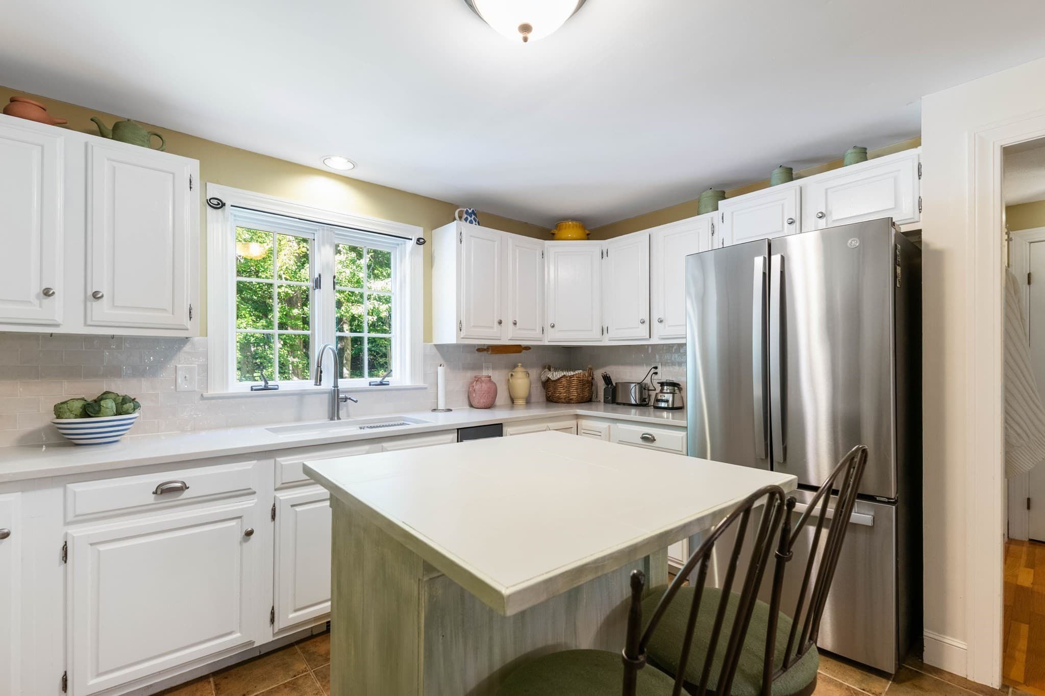 Single Family Residence at 45 Corinthian Dr, Salem NH 03079, Salem, photo 11 of 38