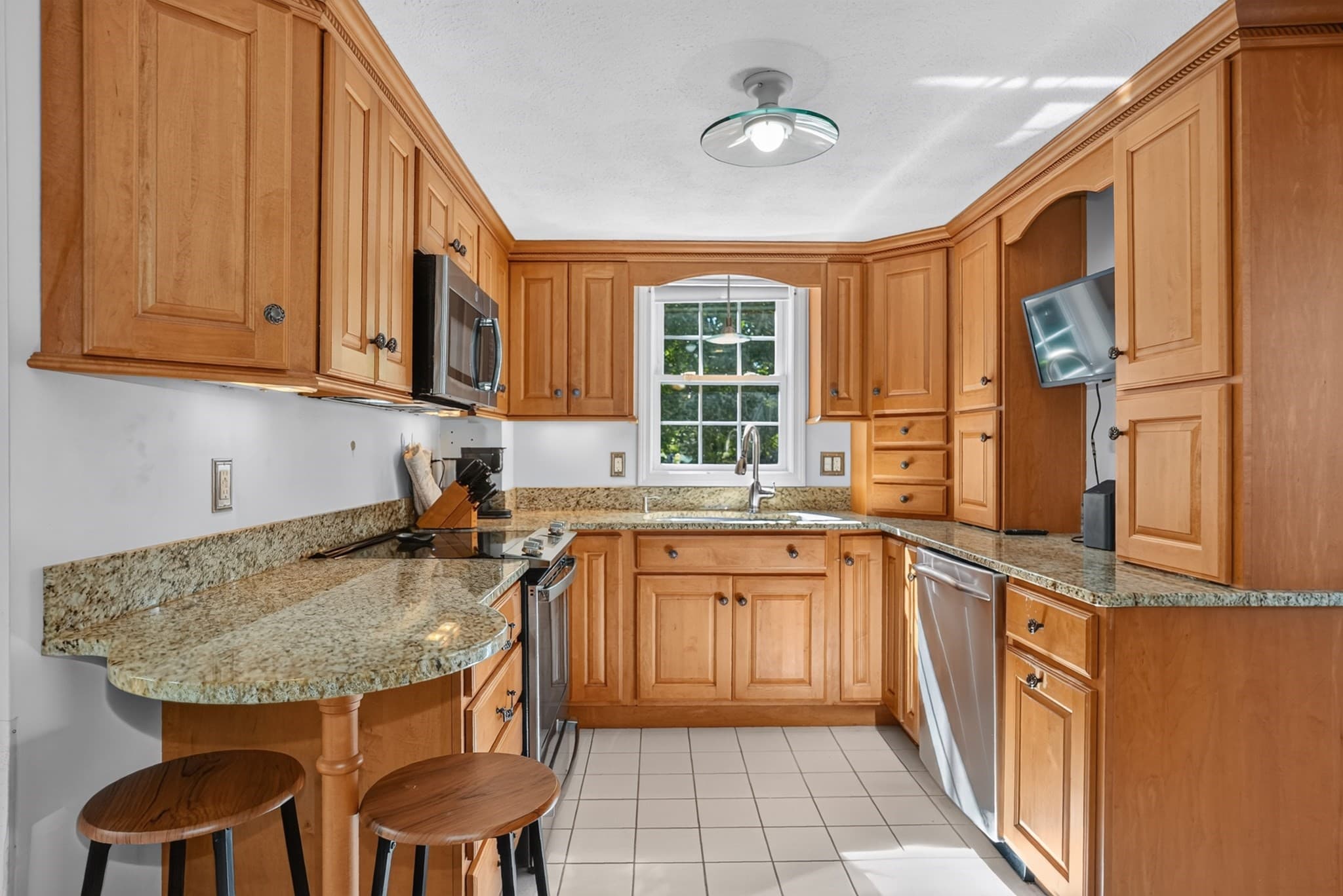 Single Family Residence at 677 Boston Road, Billerica MA 01803, Billerica, photo 8 of 30
