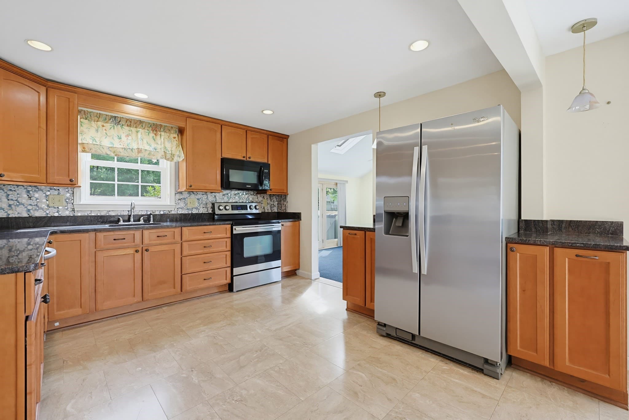 Single Family Residence at 88 Darren Dr., Brockton MA 02301, Brockton, photo 5 of 29