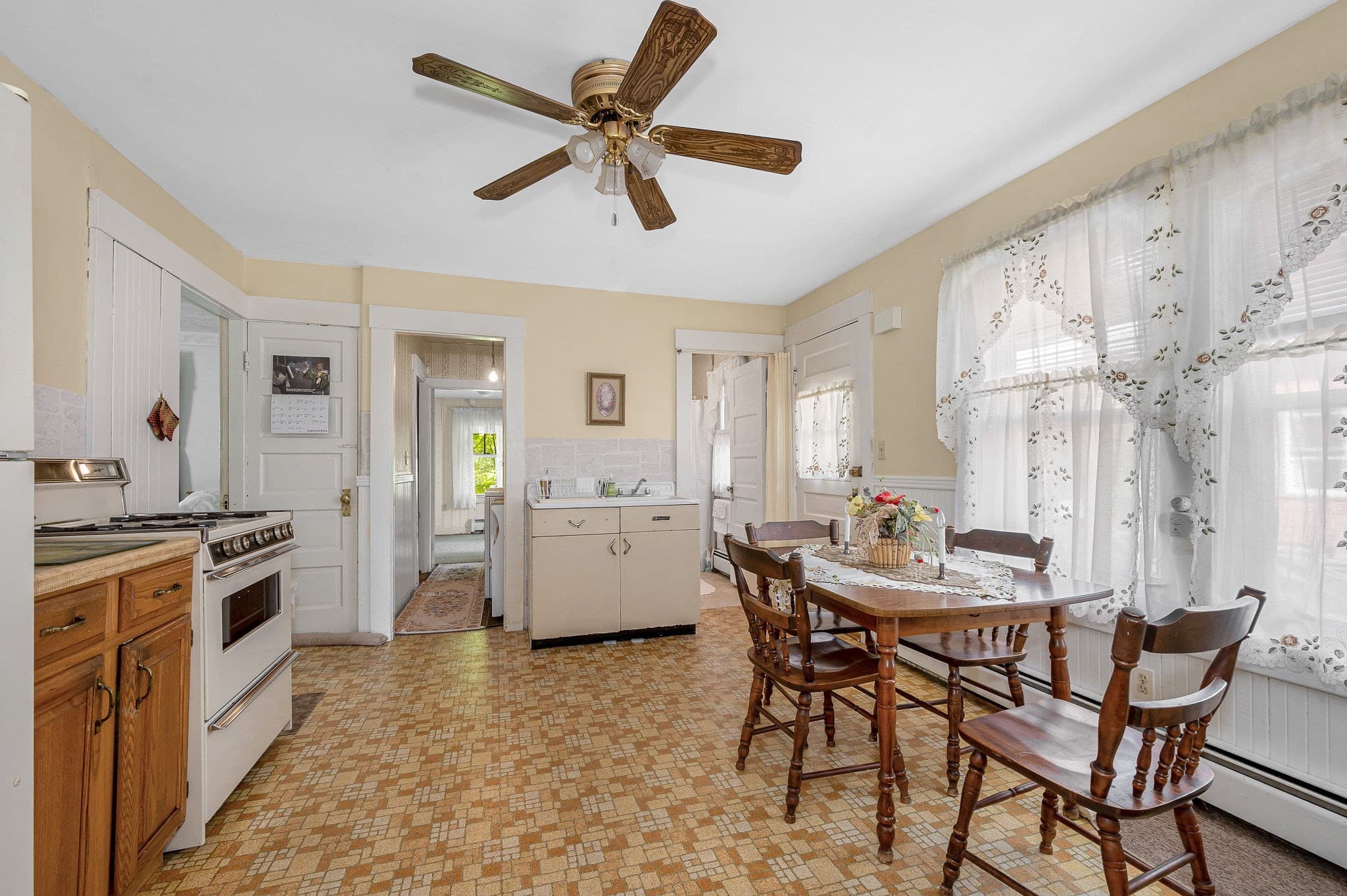 Single Family Residence at 66 Seventh Ave, Lowell MA 01854, Lowell, photo 9 of 24