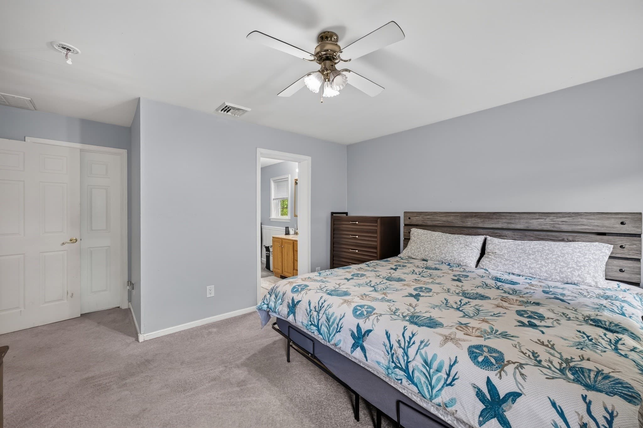Single Family Residence at 550 South St, Somerset MA 02726, Somerset, photo 22 of 42