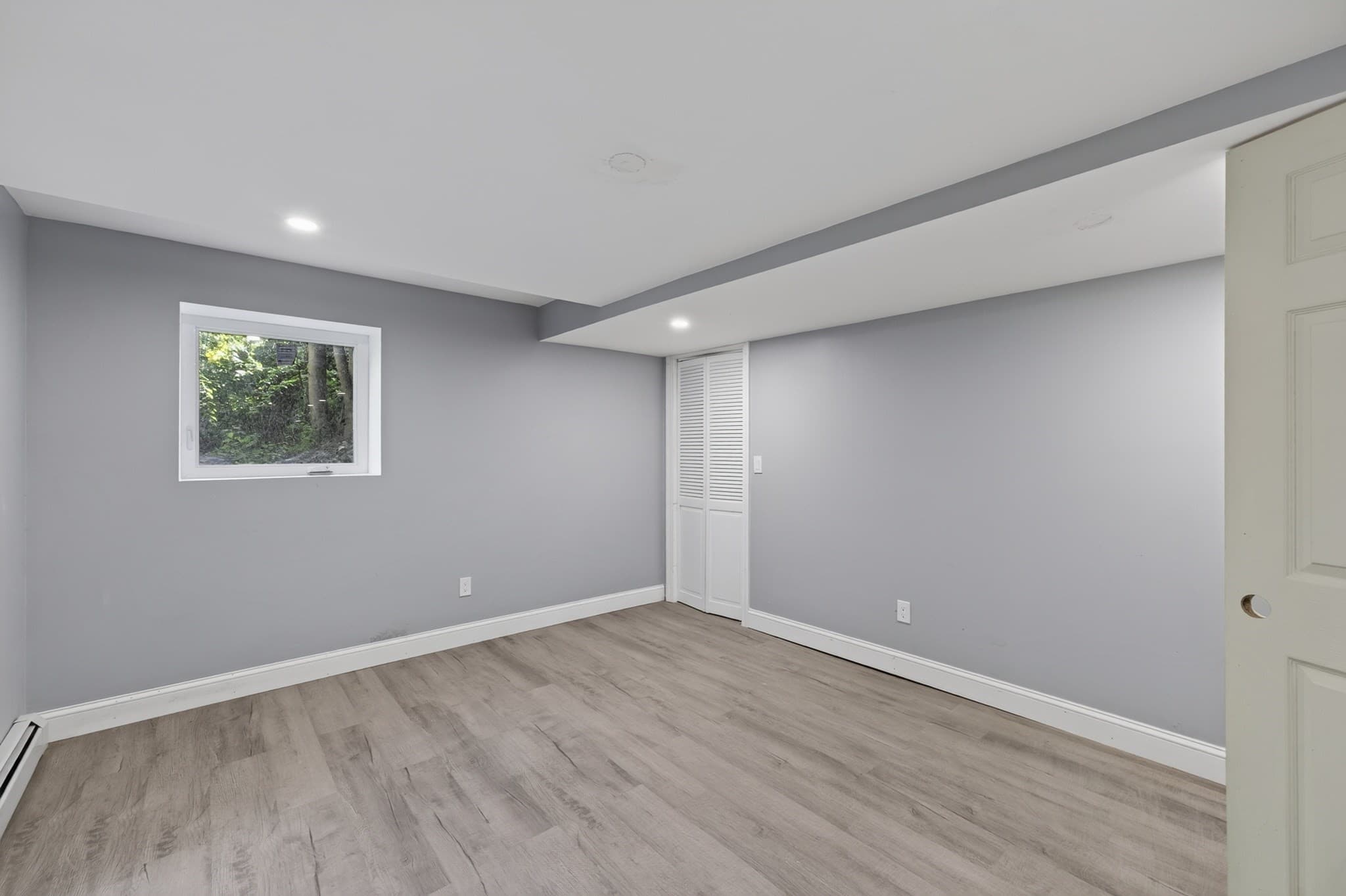 Single Family Residence at 550 South St, Somerset MA 02726, Somerset, photo 30 of 42