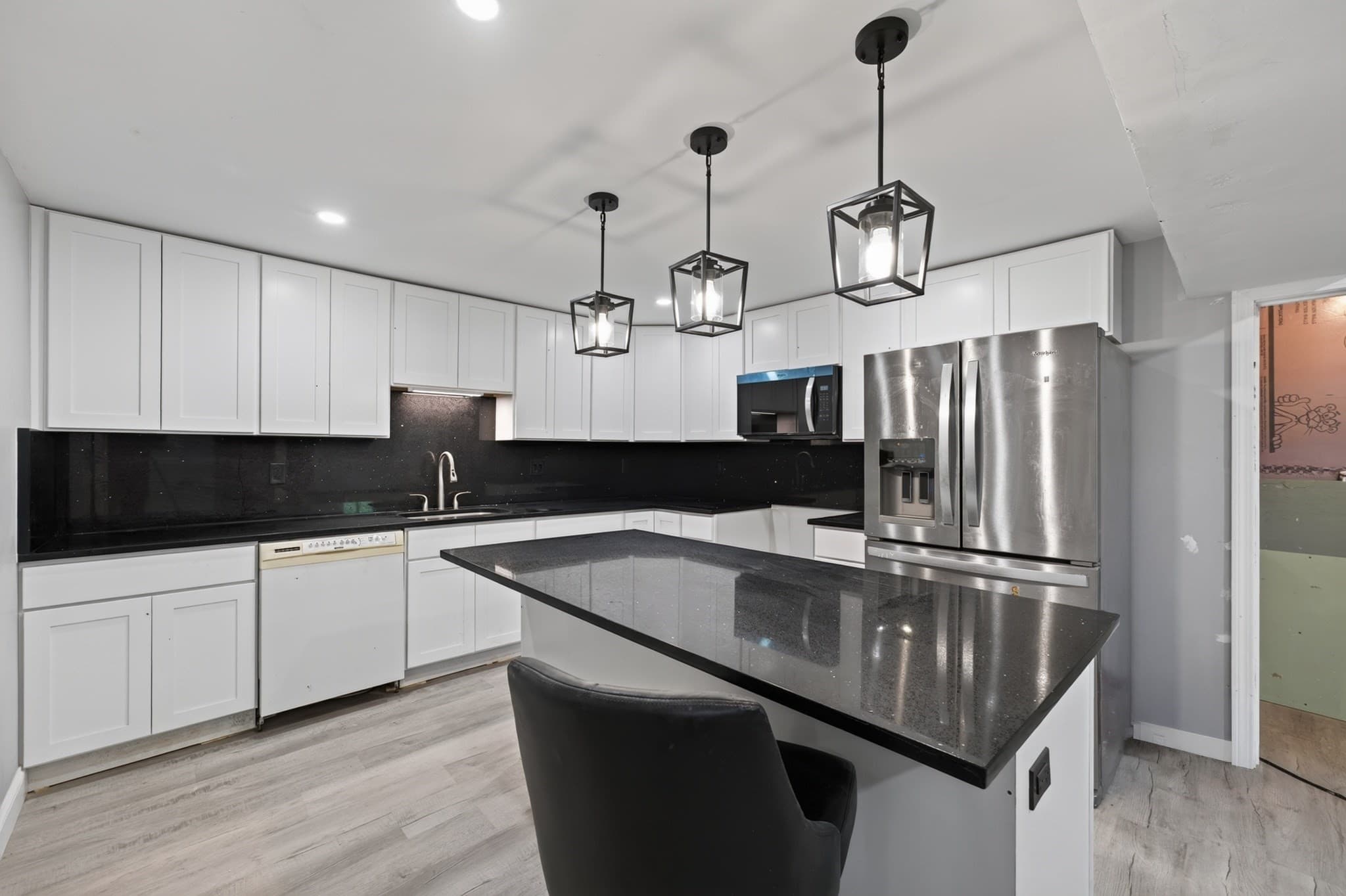 Single Family Residence at 550 South St, Somerset MA 02726, Somerset, photo 34 of 42