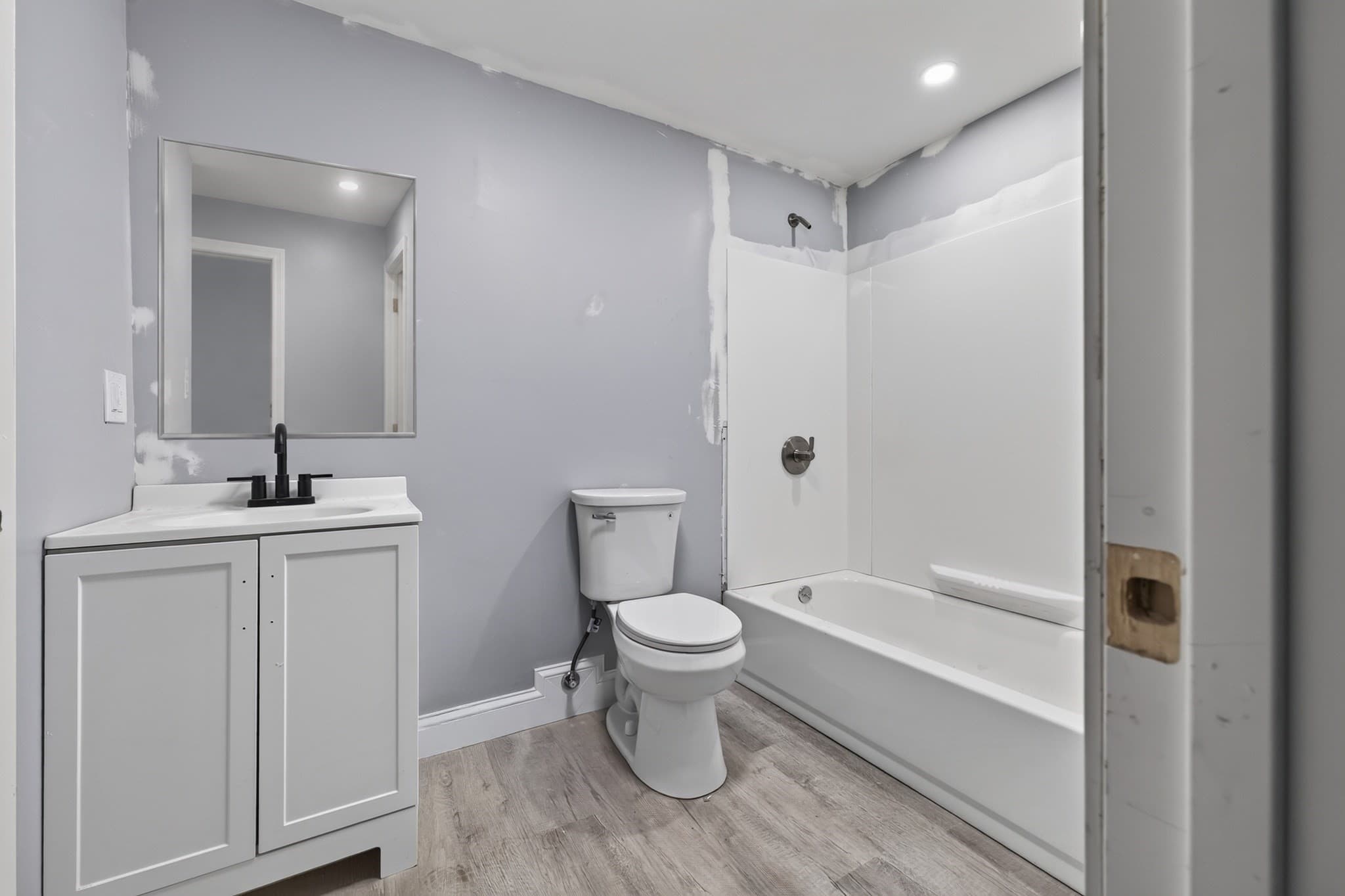 Single Family Residence at 550 South St, Somerset MA 02726, Somerset, photo 25 of 42