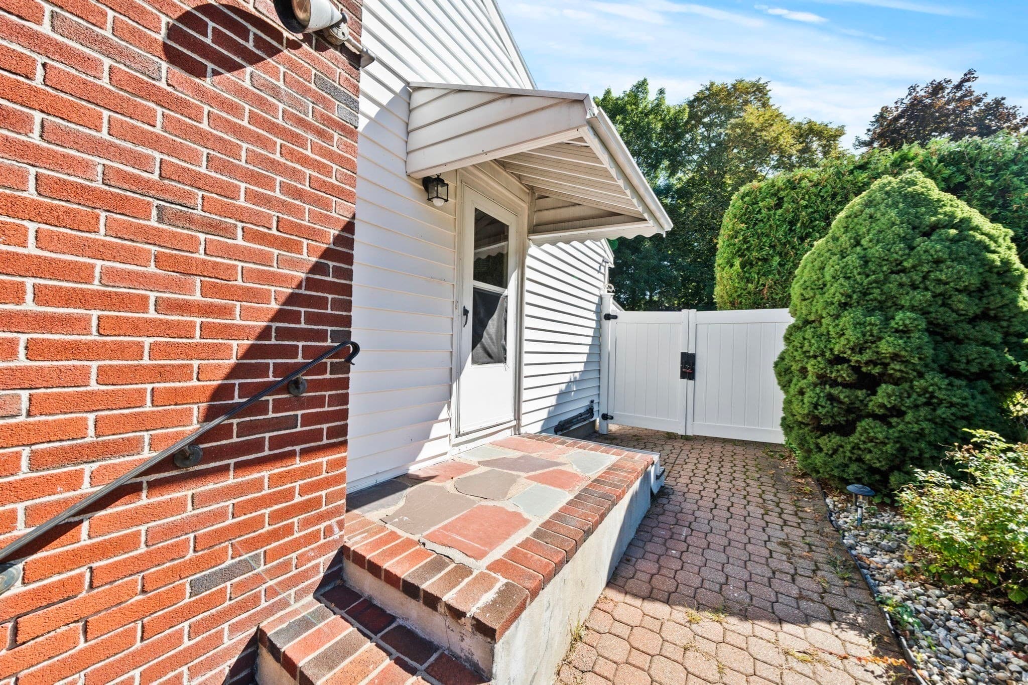 Single Family Residence at 38 Bonavesta St, Lynn MA 01905, Lynn, photo 27 of 30