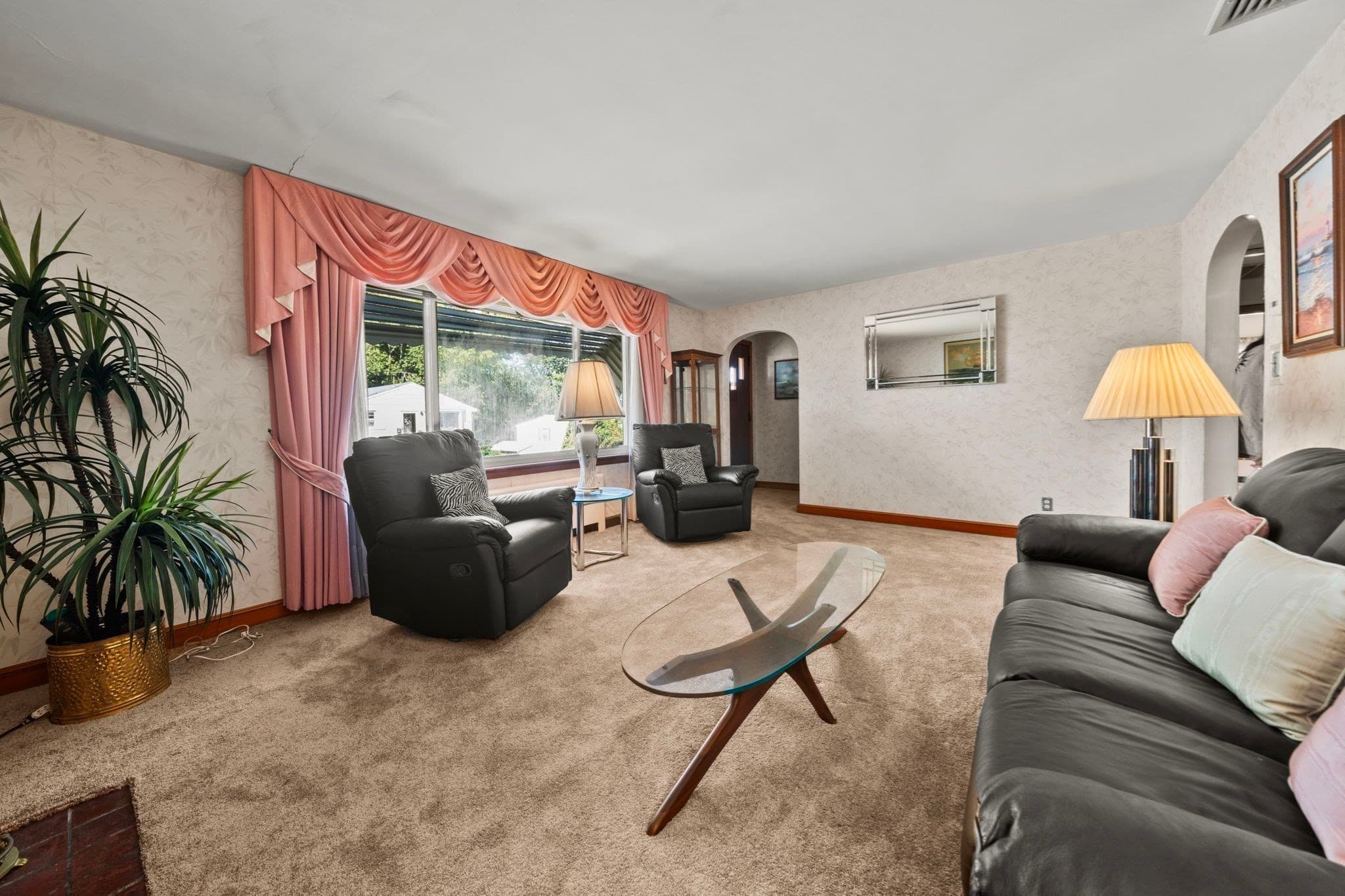 Single Family Residence at 38 Bonavesta St, Lynn MA 01905, Lynn, photo 8 of 30