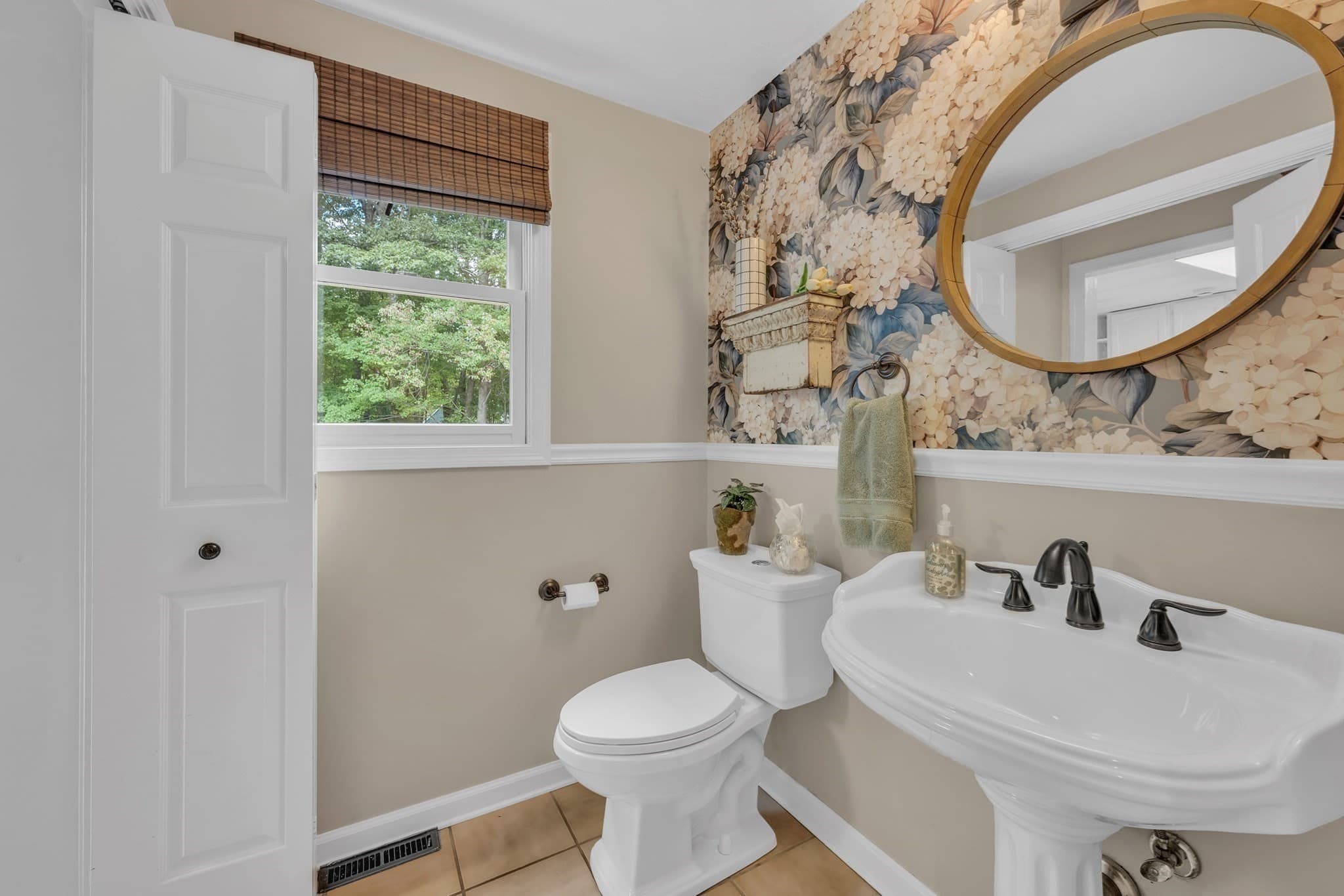 Single Family Residence at 93 Mcclellan Rd, Sutton MA 01590, Sutton, photo 18 of 42