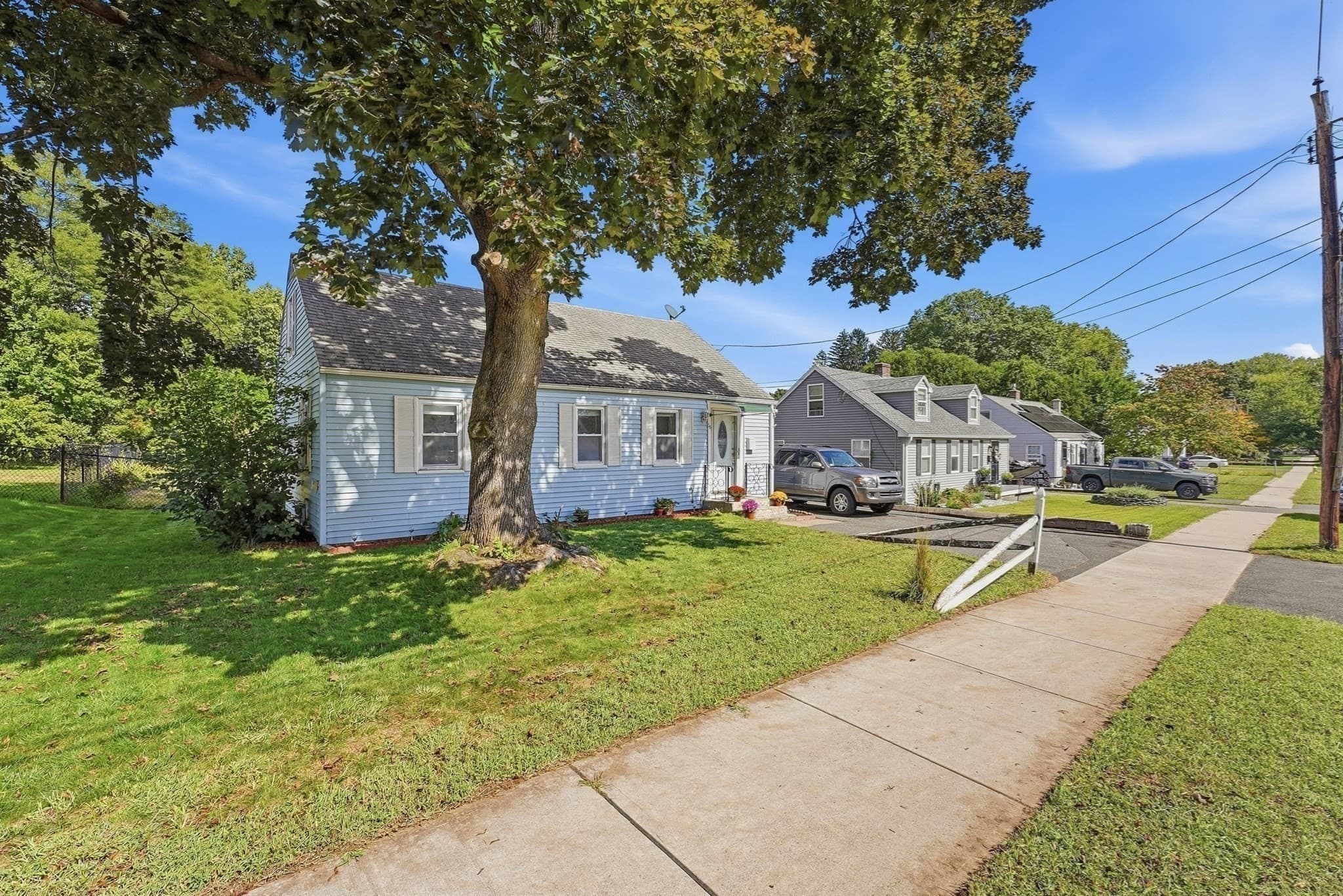 Single Family Residence at 68 Alhambra Cir N, Agawam MA 01001, Agawam, photo 3 of 39