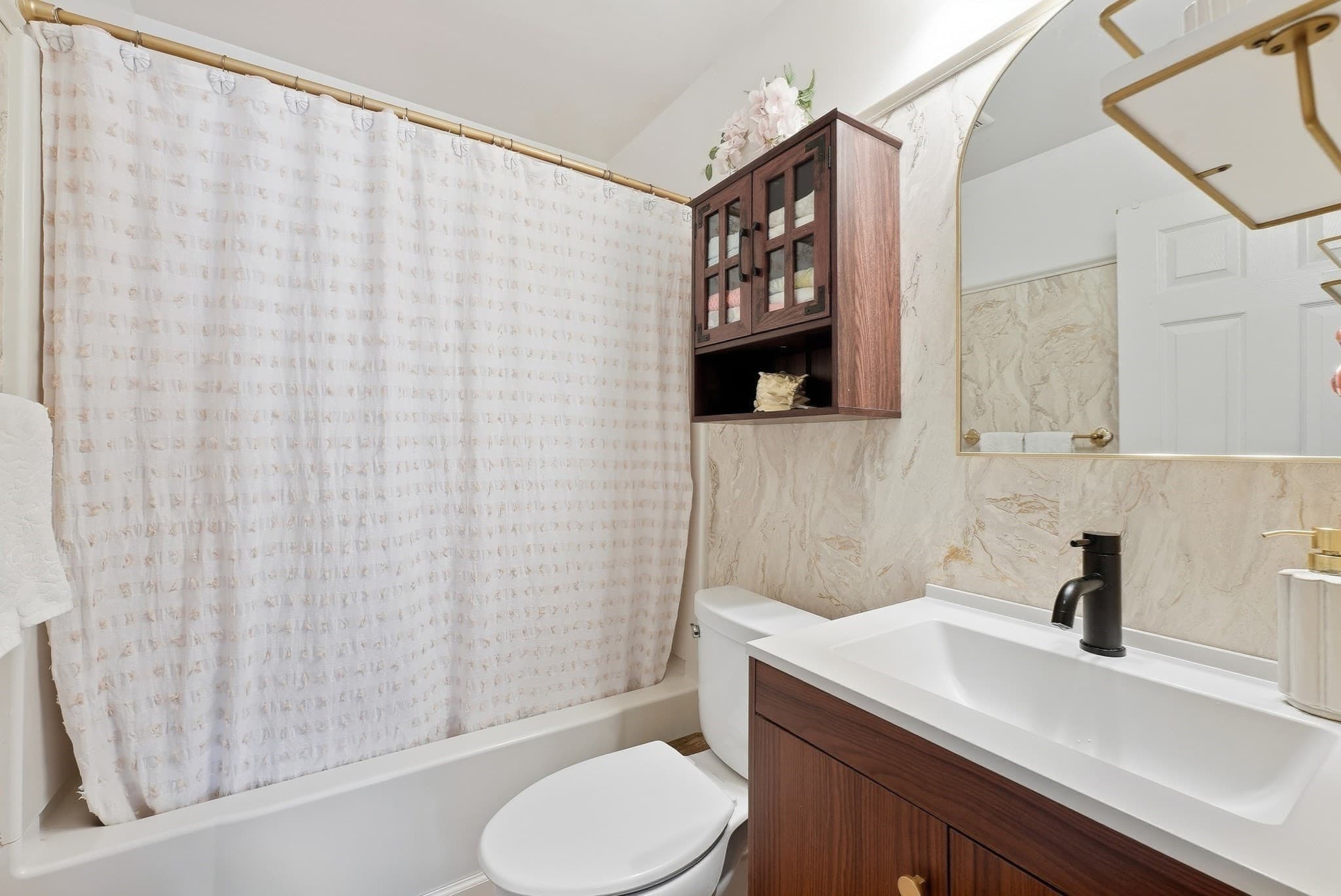 Single Family Residence at 68 Alhambra Cir N, Agawam MA 01001, Agawam, photo 19 of 39