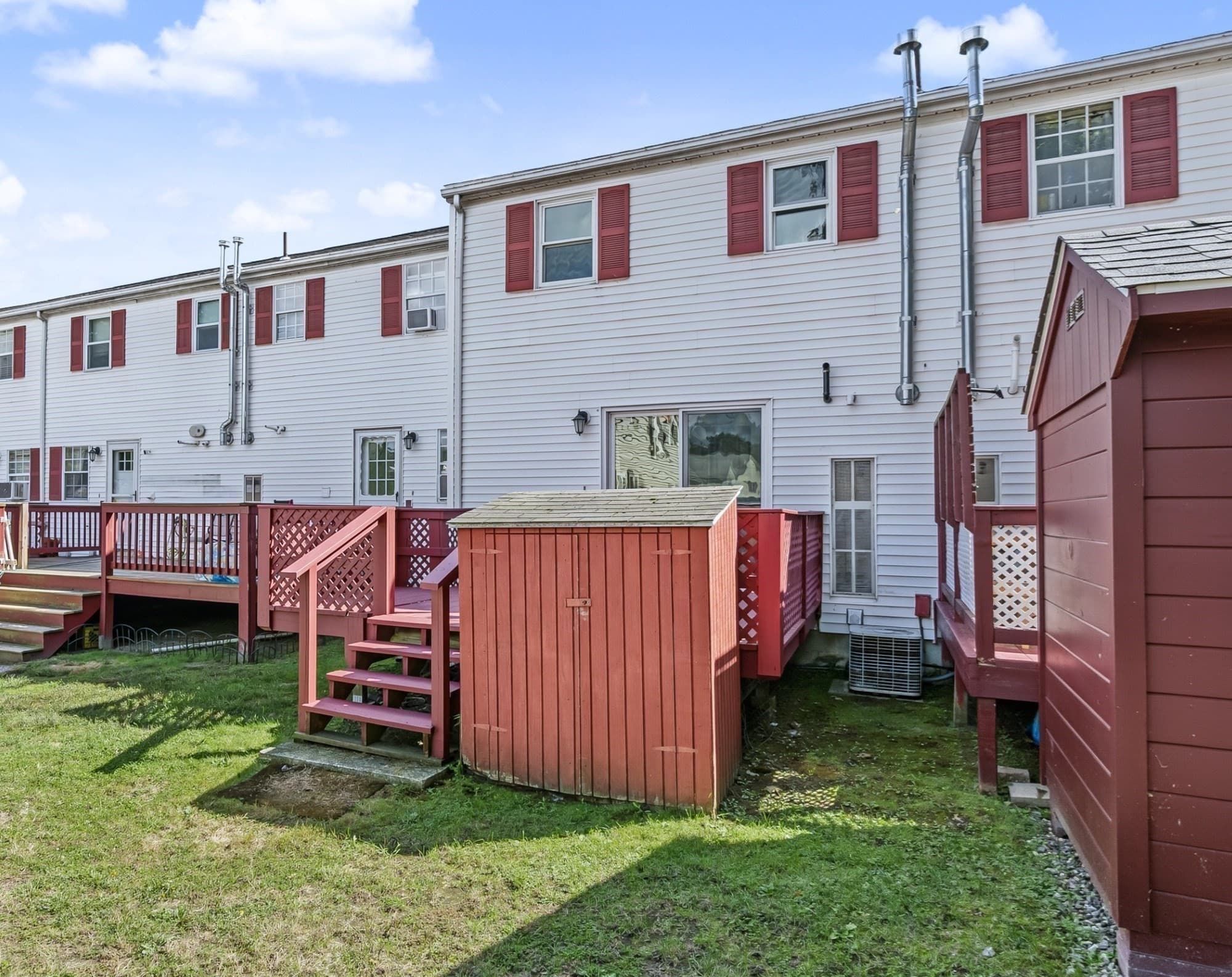 Condominium at 79 Arnold Ave # 79, Lowell MA 01852, Lowell, photo 22 of 33