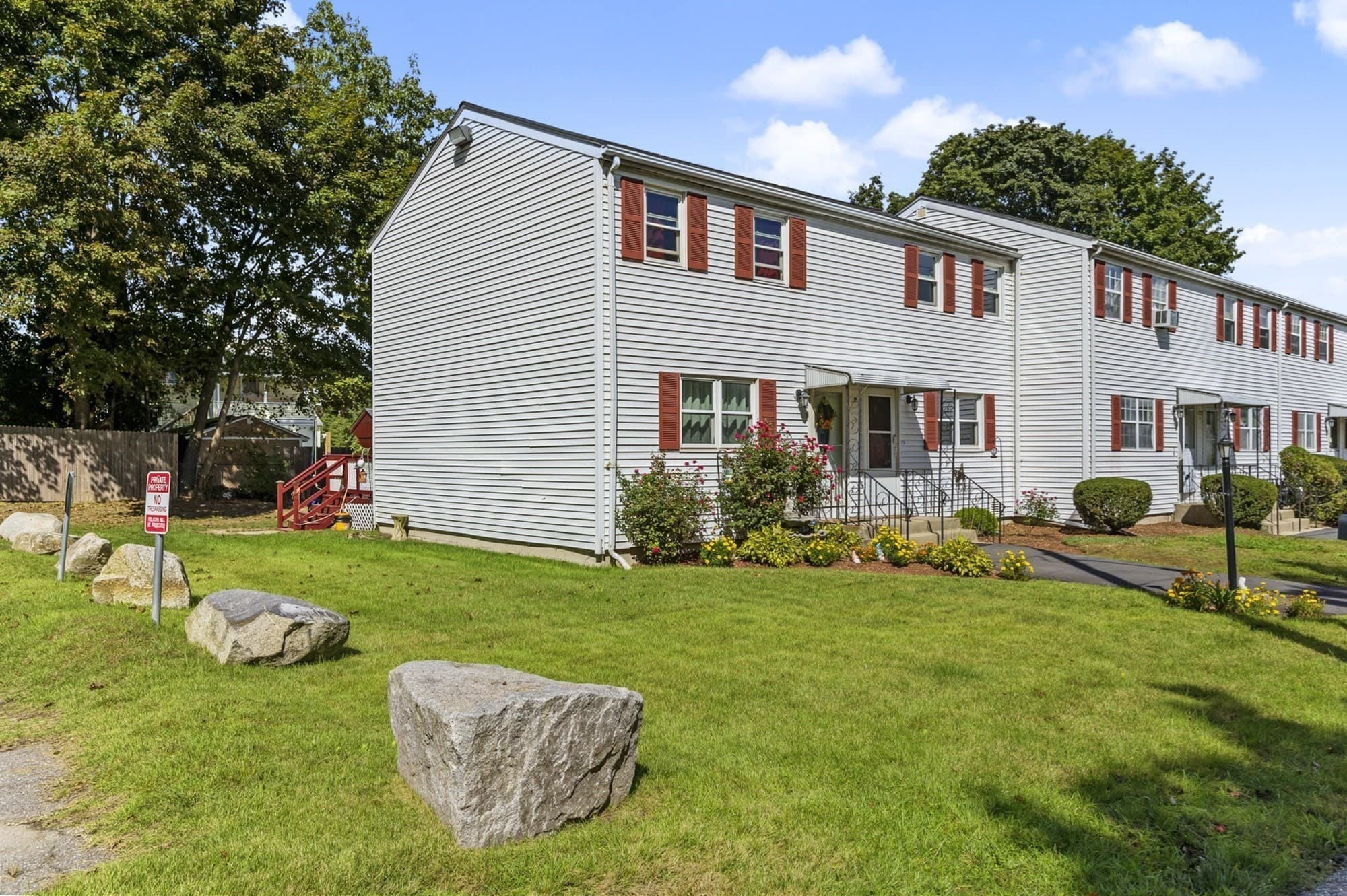 Condominium at 79 Arnold Ave # 79, Lowell MA 01852, Lowell, photo 32 of 33