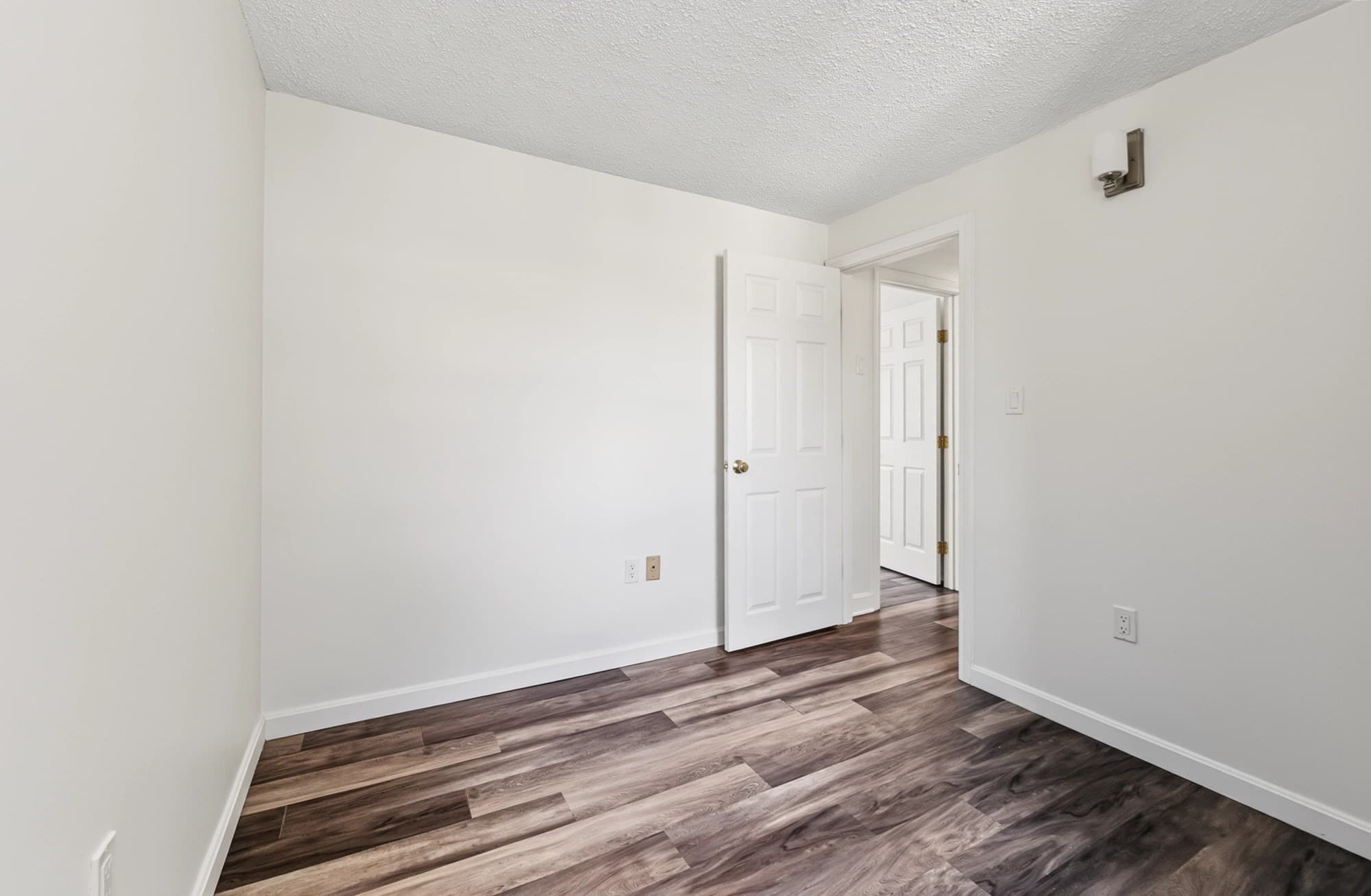 Condominium at 79 Arnold Ave # 79, Lowell MA 01852, Lowell, photo 20 of 33