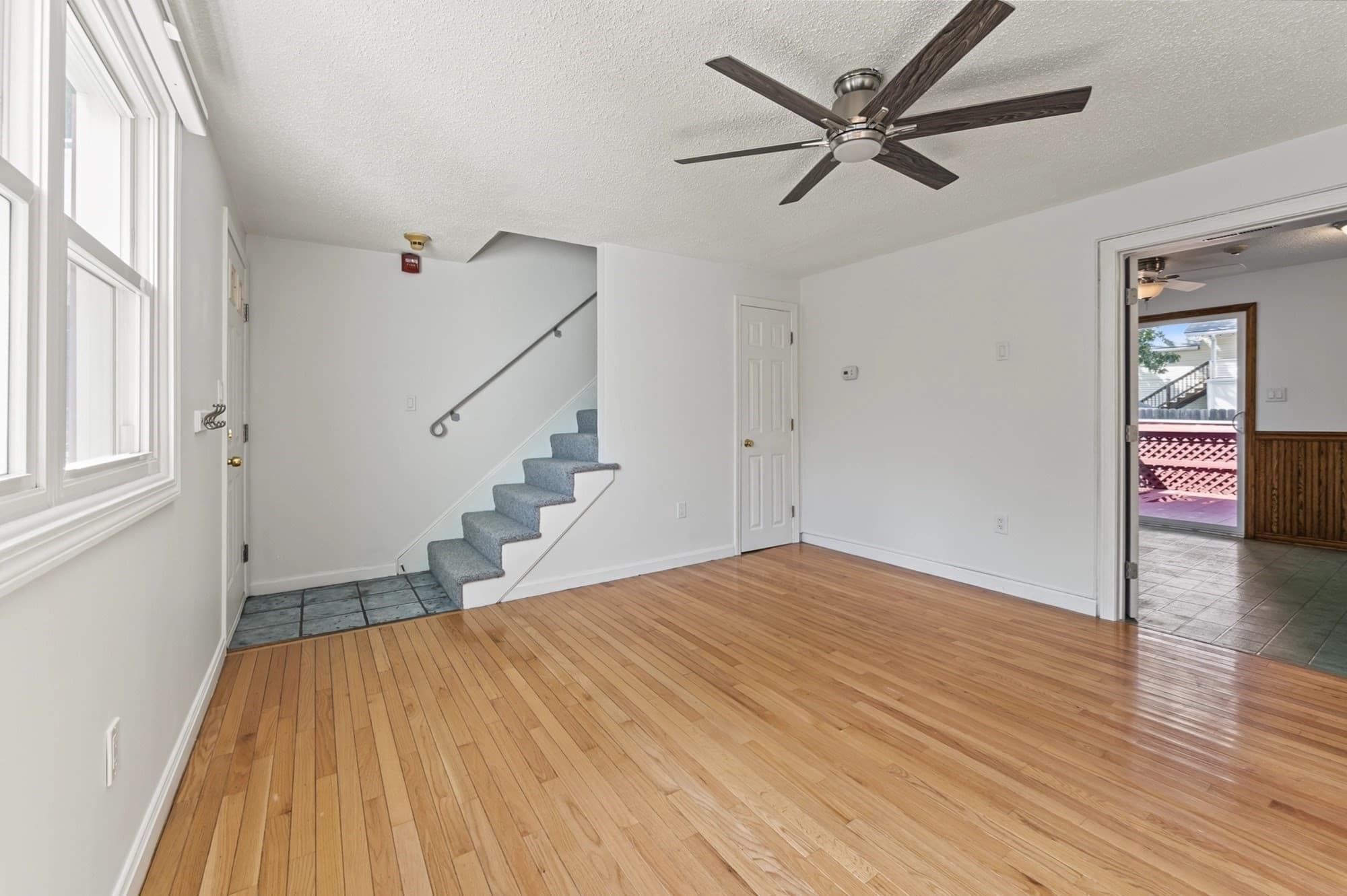Condominium at 79 Arnold Ave # 79, Lowell MA 01852, Lowell, photo 4 of 33