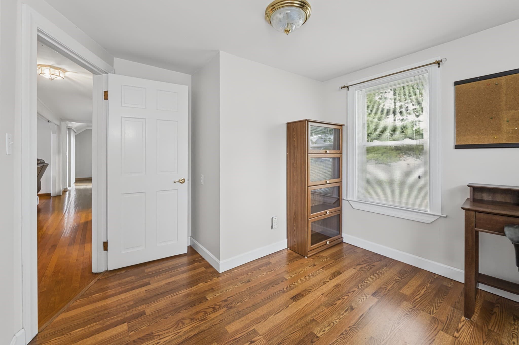 Single Family Residence at 4 Amos St, Tewksbury MA 01876, Tewksbury, photo 17 of 42