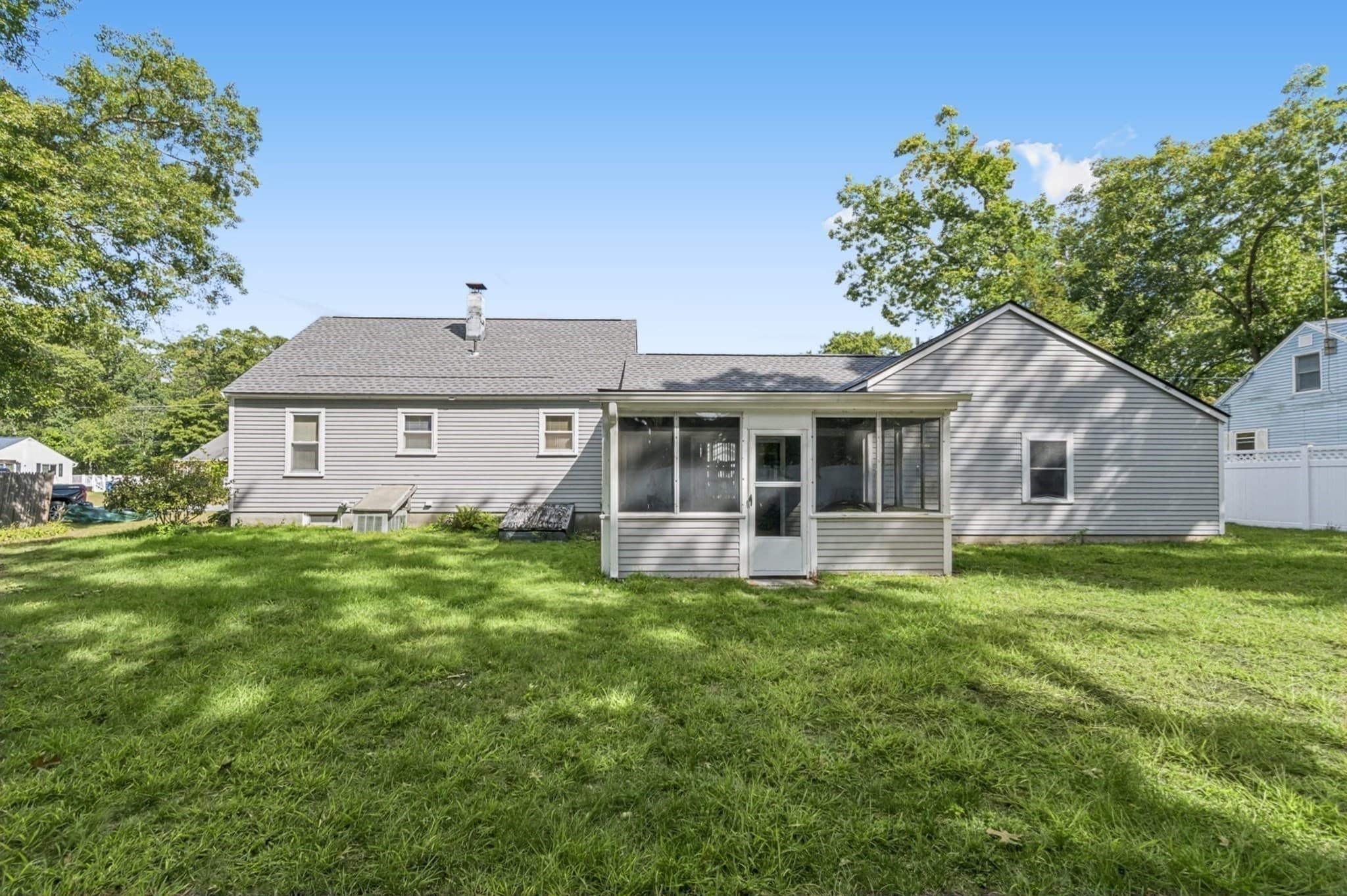 Single Family Residence at 4 Amos St, Tewksbury MA 01876, Tewksbury, photo 38 of 42