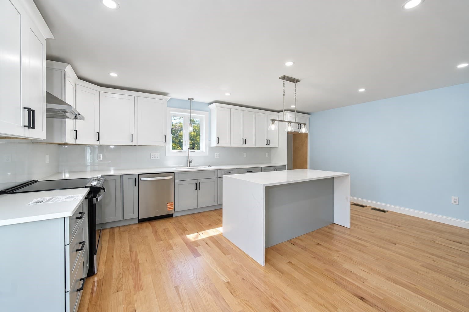 Condominium at 580 Broad St # 2A, Bridgewater MA 02324, Bridgewater, photo 8 of 28