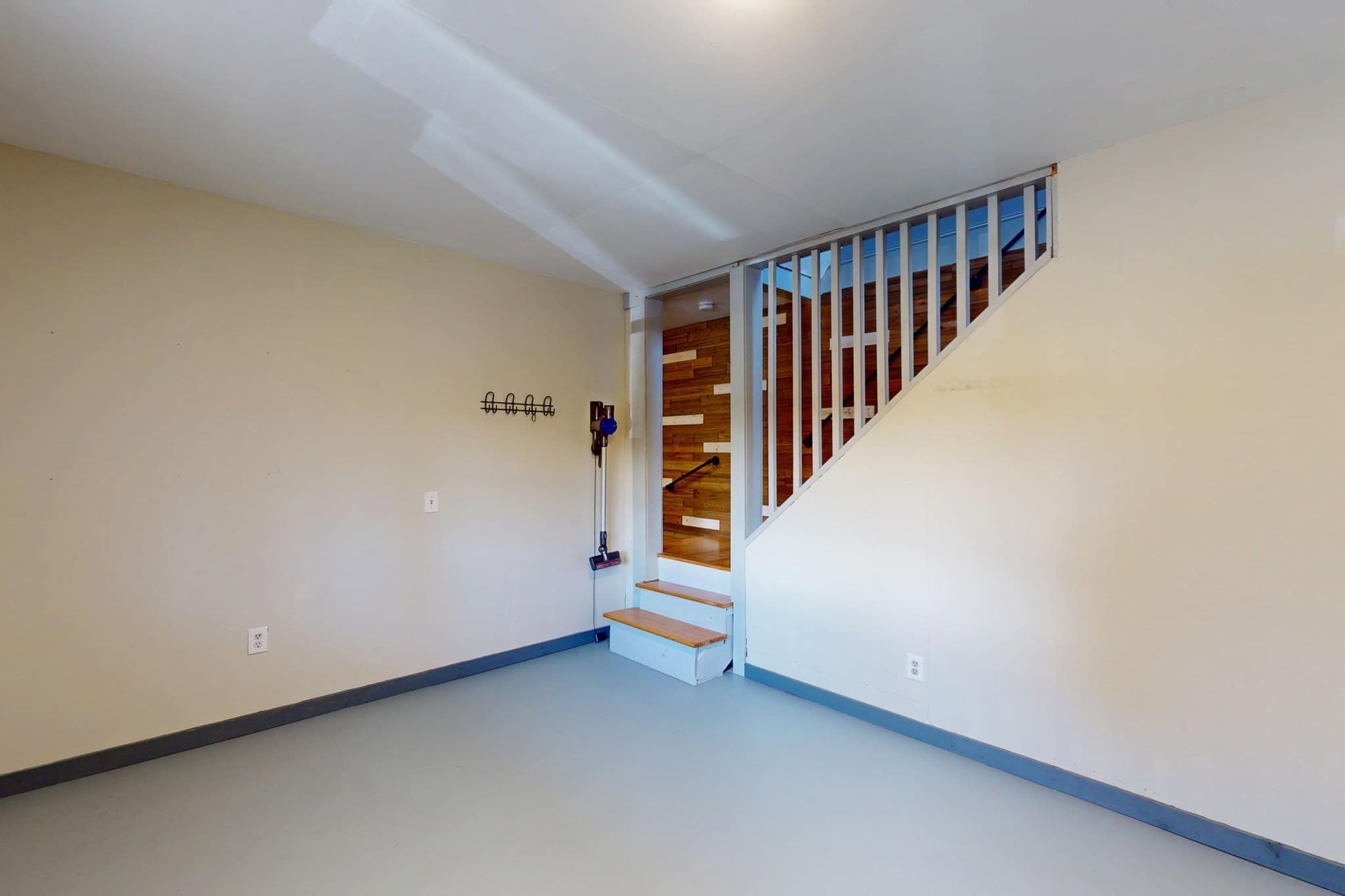 Single Family Residence at 86 E Buckland Rd, Shelburne MA 01370, Shelburne, photo 7 of 42