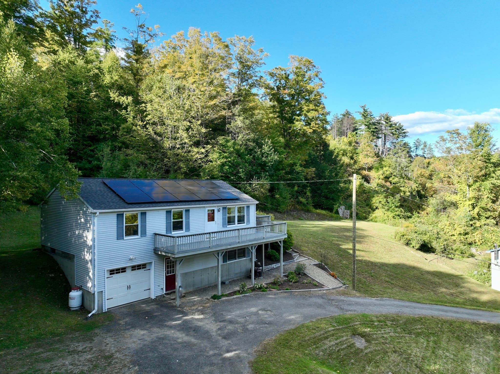 86 E Buckland Rd, Shelburne MA 01370
