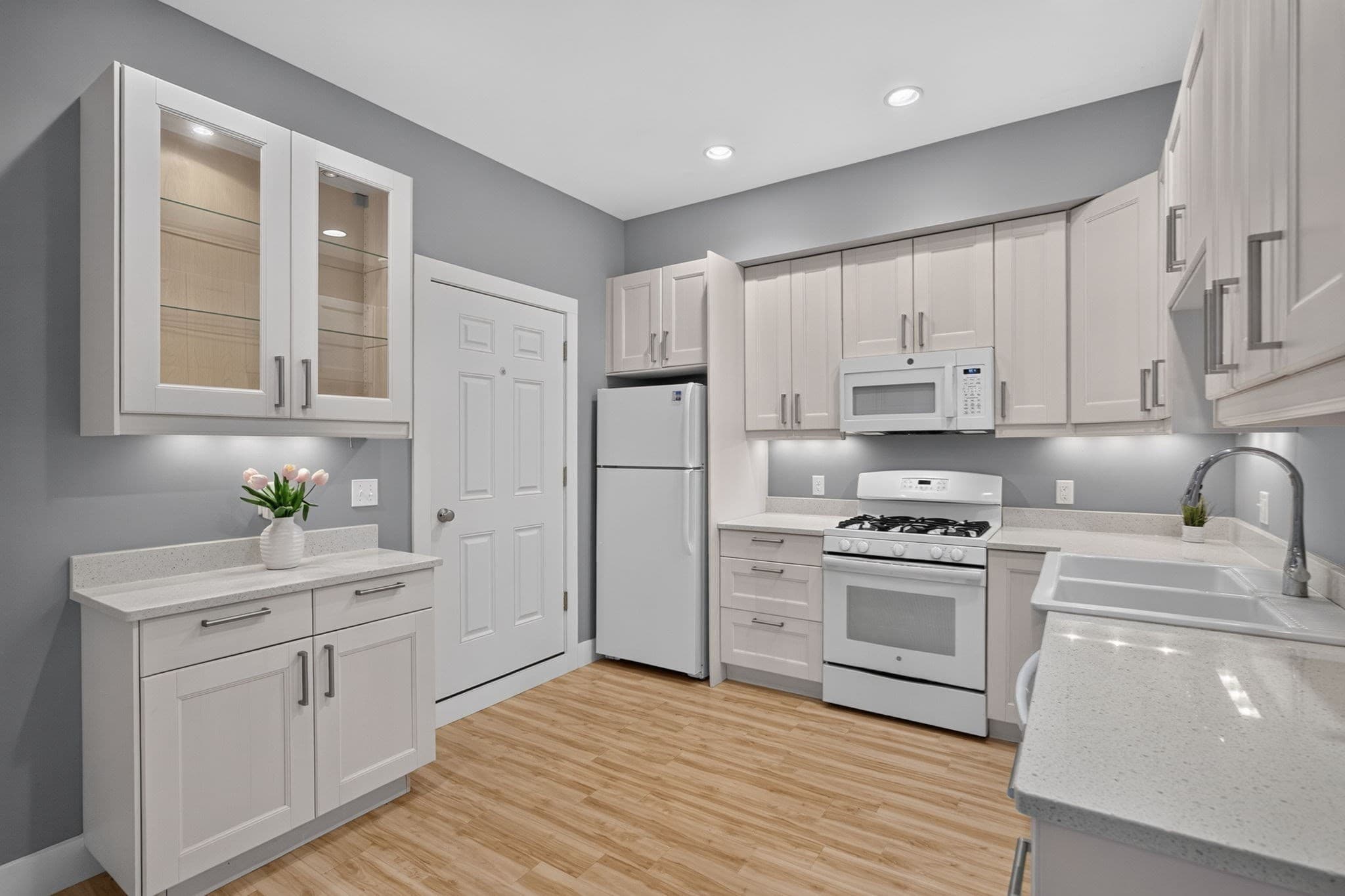 Single Family Residence at 8 Leeward Passage, Truro MA 02666, Truro, photo 7 of 36
