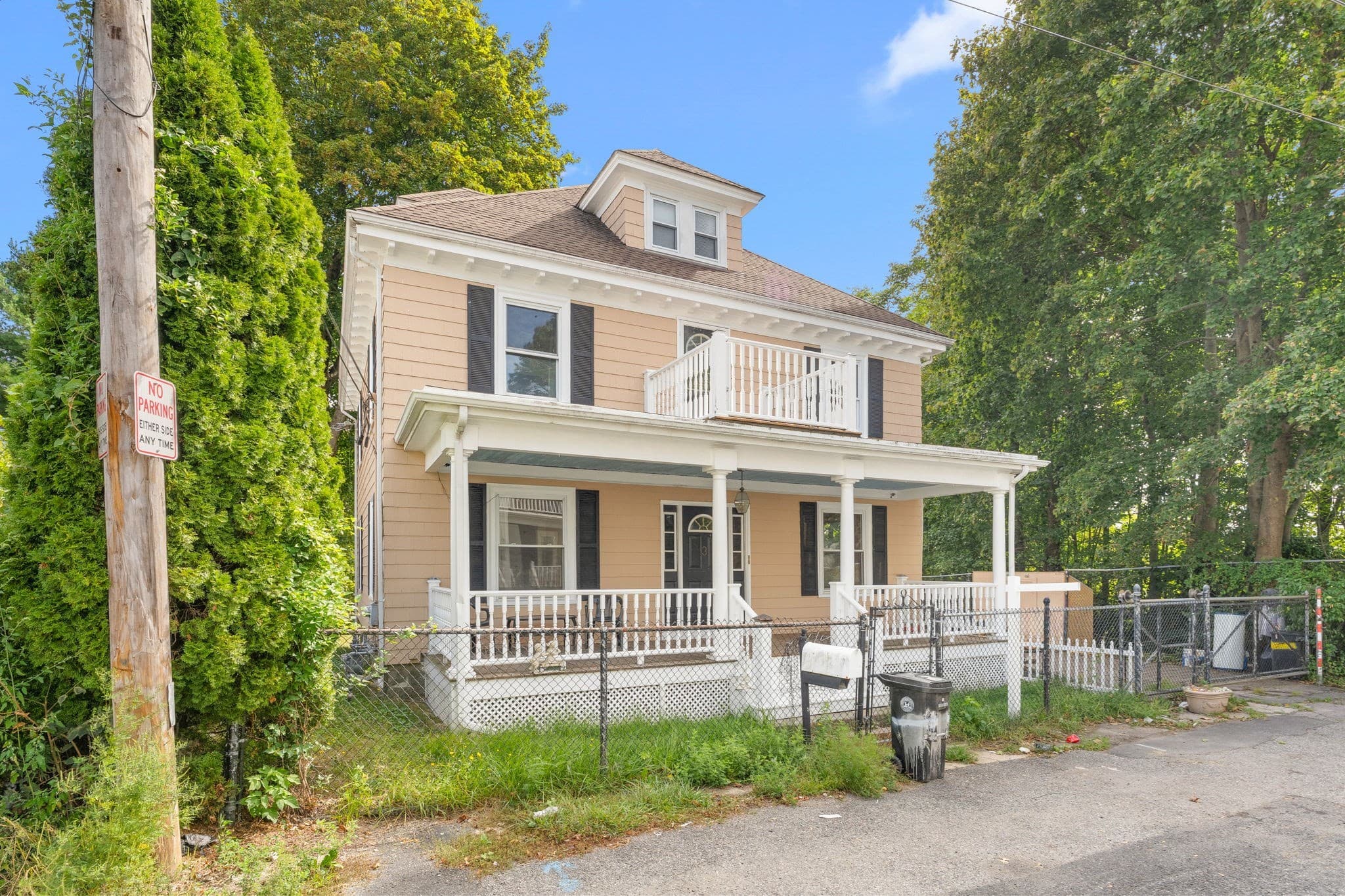 Single Family Residence at 3 Huntington Pl, Brockton MA 02301, Brockton, photo 2 of 31