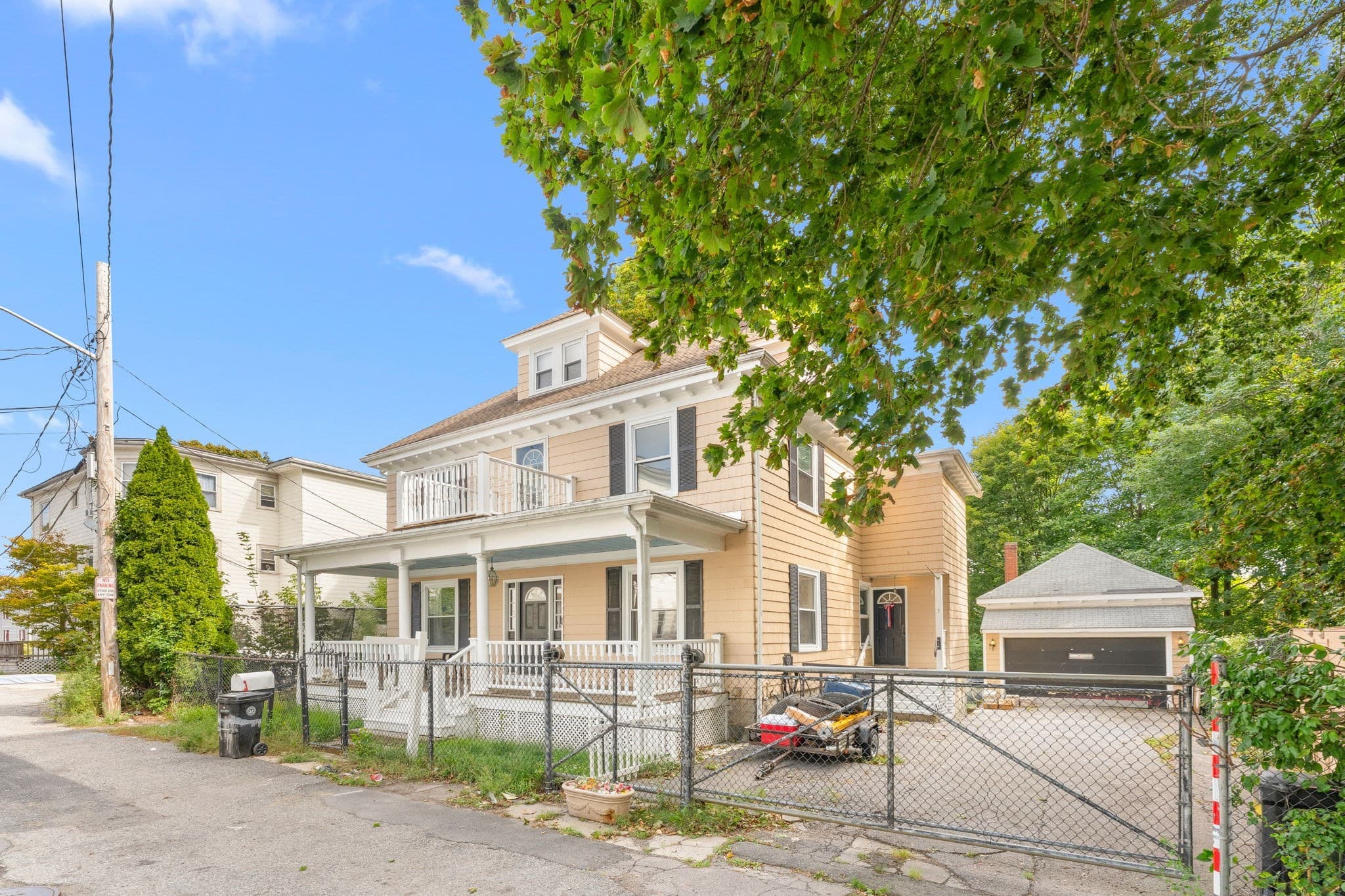 Single Family Residence at 3 Huntington Pl, Brockton MA 02301, Brockton, photo 3 of 31
