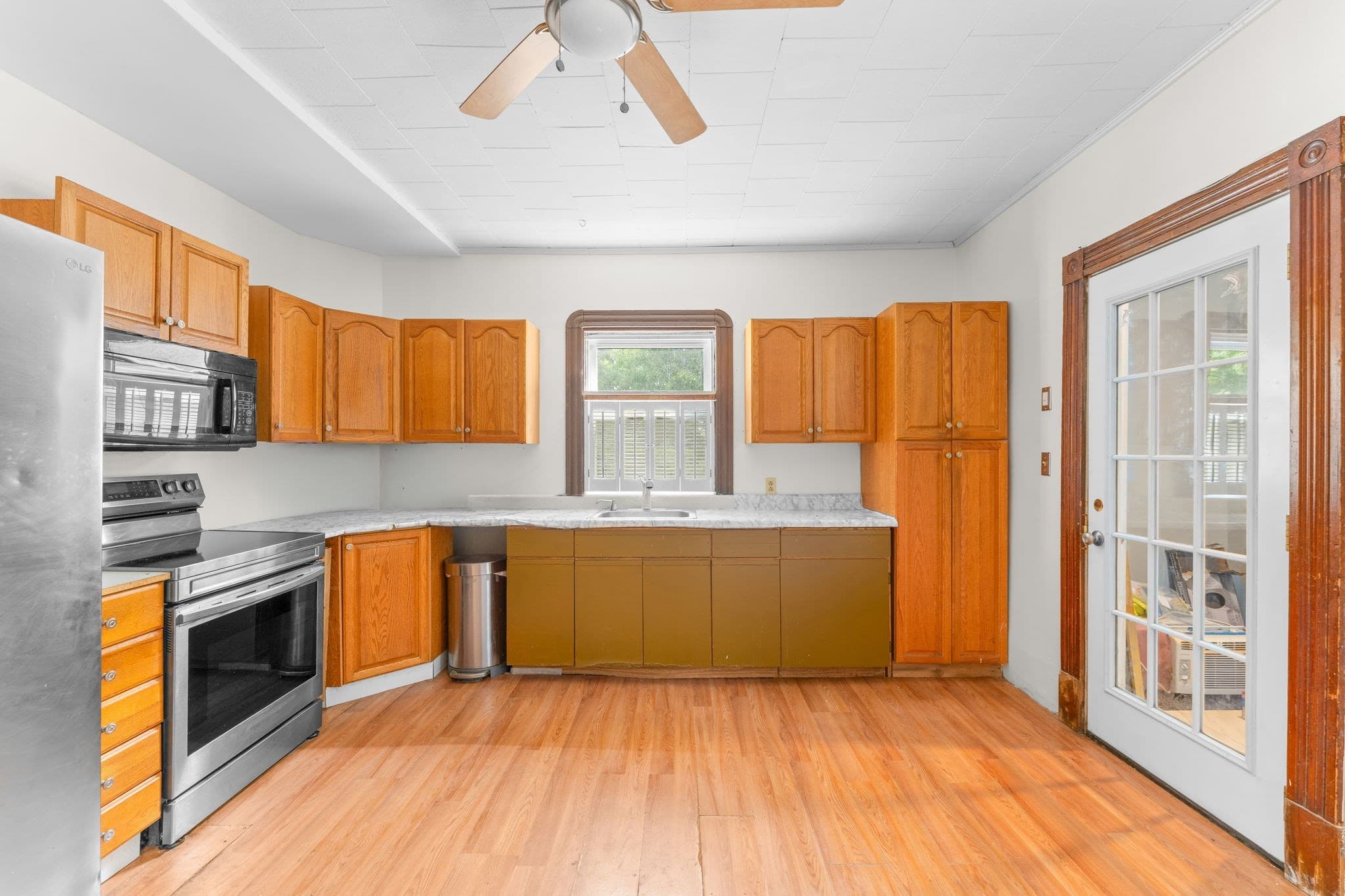 Single Family Residence at 3 Huntington Pl, Brockton MA 02301, Brockton, photo 15 of 31