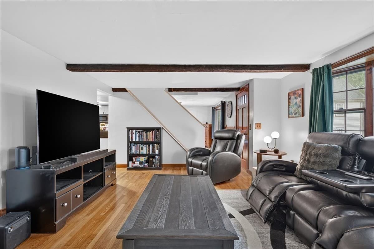 Single Family Residence at 29 Beeden Rd, Westport MA 02790, photo 11 of 42