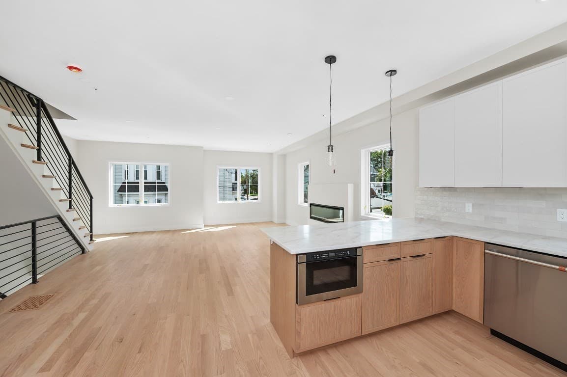 Condominium at 66 Orange Street # 1, Waltham MA 02453, Waltham, photo 3 of 29