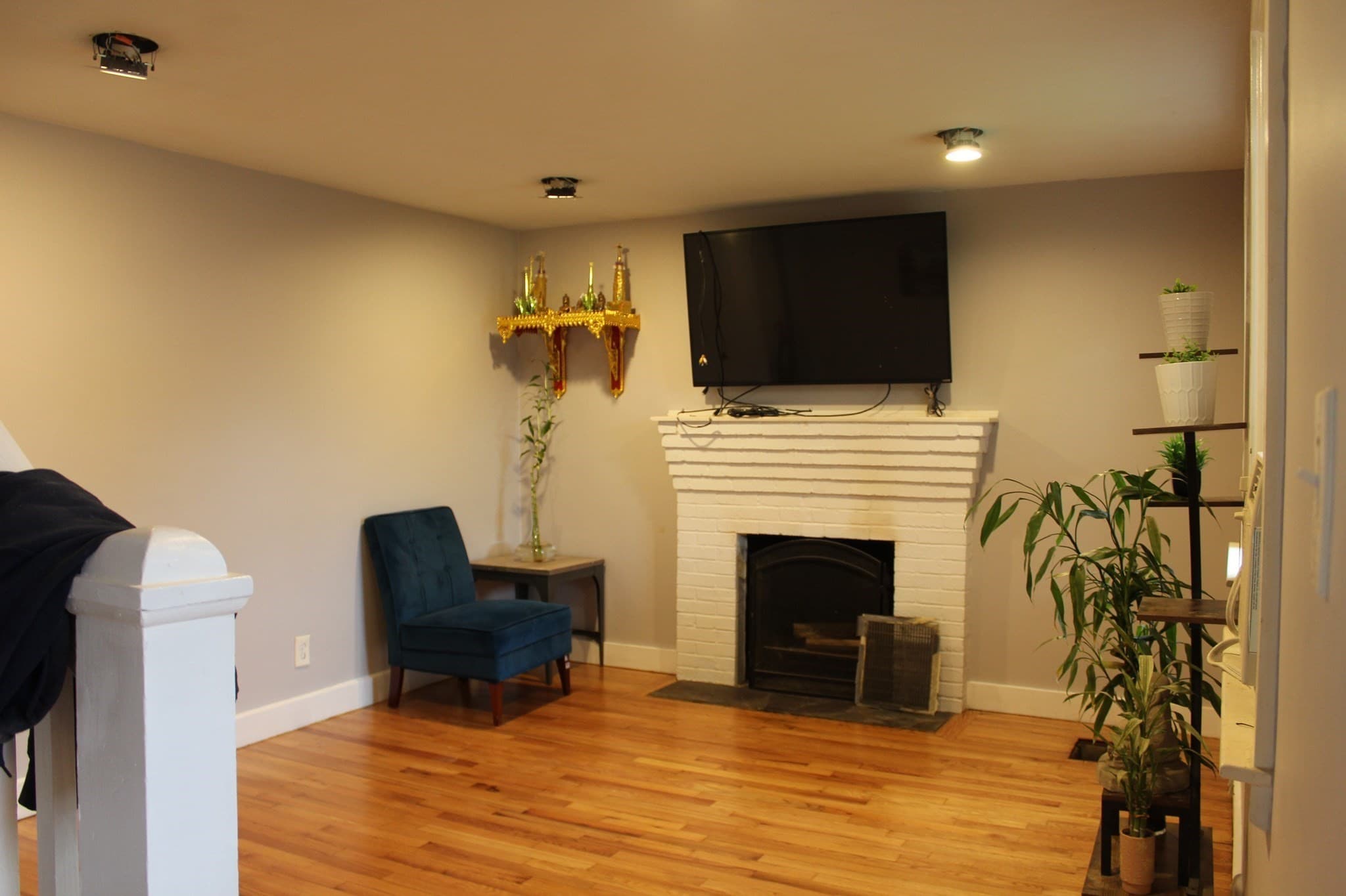 Single Family Residence at 30 Amesbury St, Worcester MA 01605, Worcester, photo 5 of 19