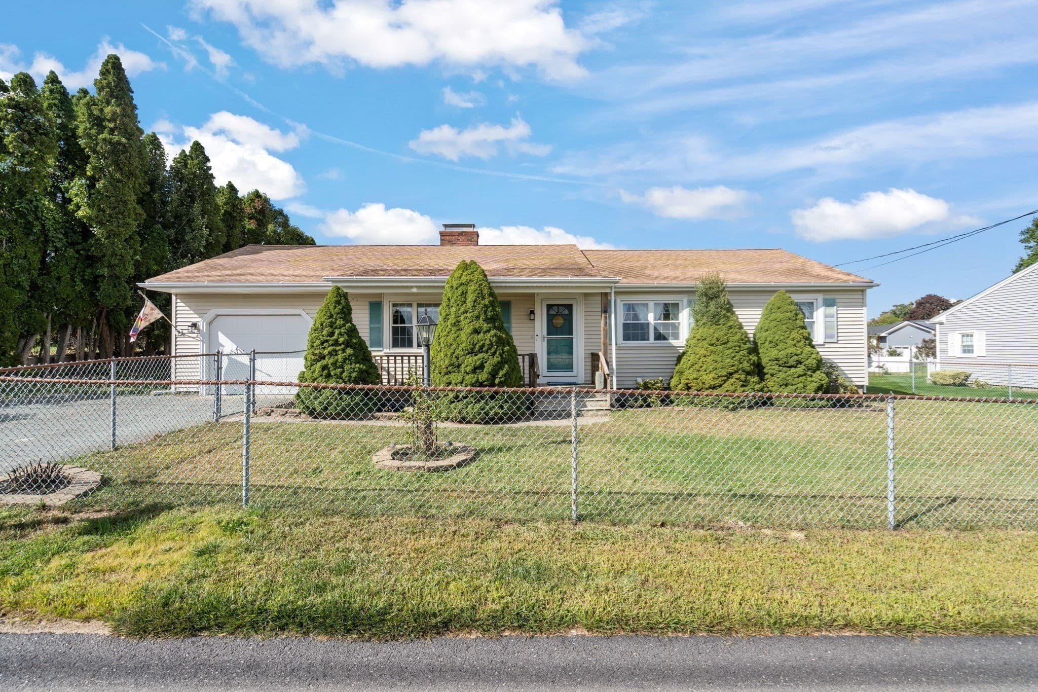 Single Family Residence at 935 Allen St, Dartmouth MA 02747, Dartmouth, photo 2 of 36