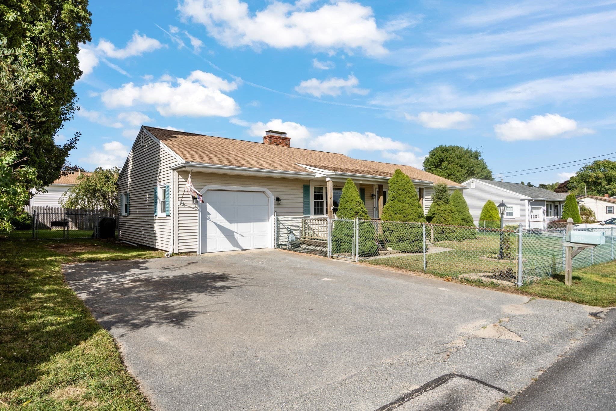 Single Family Residence at 935 Allen St, Dartmouth MA 02747, Dartmouth, photo 3 of 36