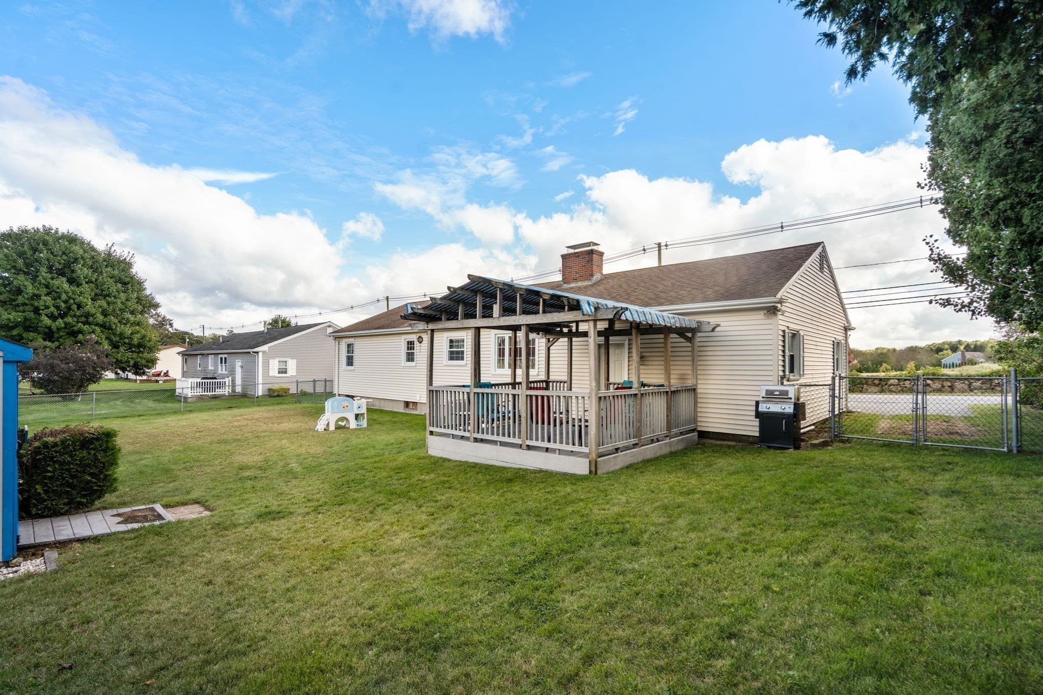 Single Family Residence at 935 Allen St, Dartmouth MA 02747, Dartmouth, photo 33 of 36