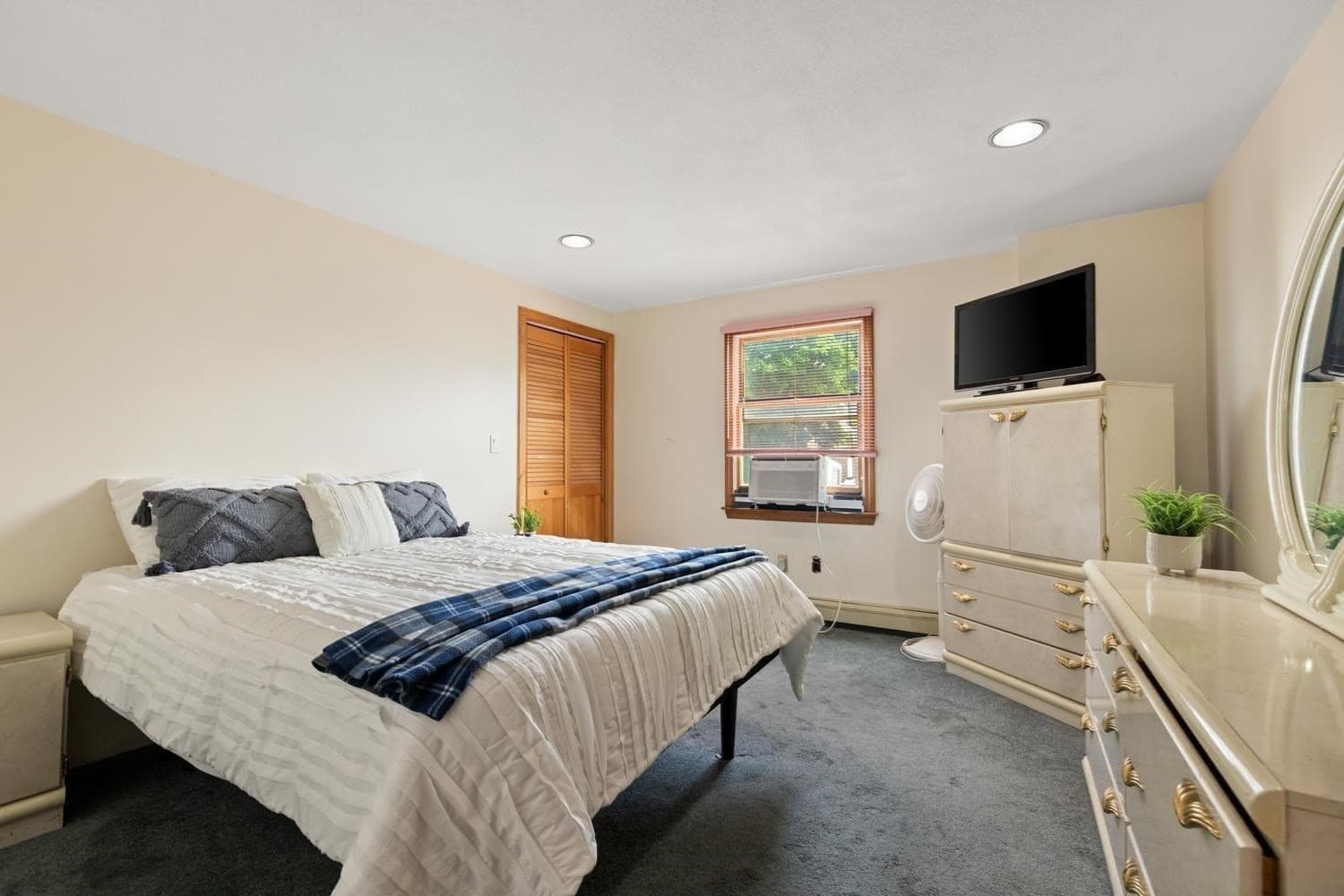 Single Family Residence at 23 Putnam Road, Somerville MA 02145, Somerville, photo 12 of 21