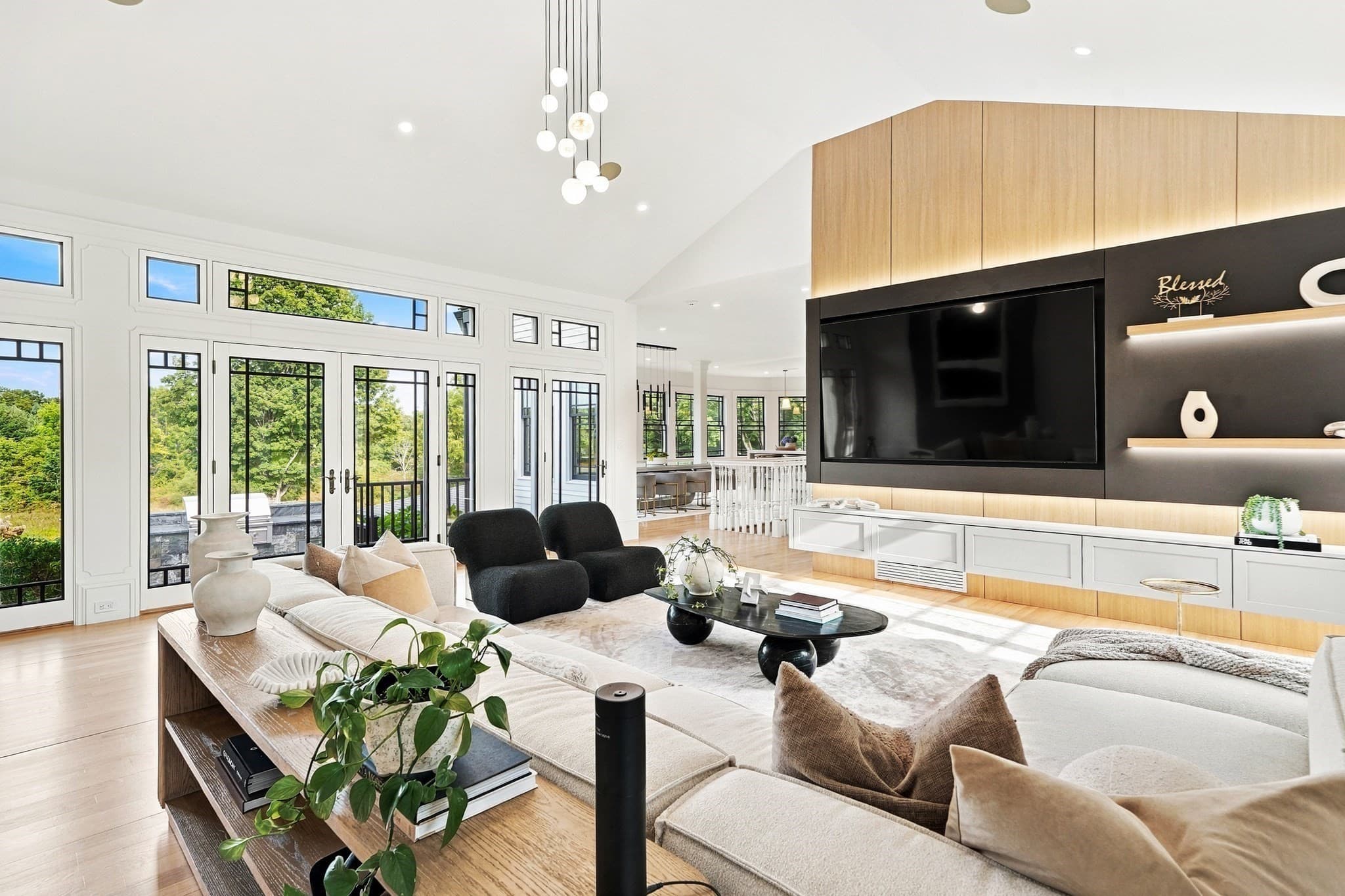 Single Family Residence at 3 Wyndemere Dr, Southborough MA 01772, Southborough, photo 13 of 42