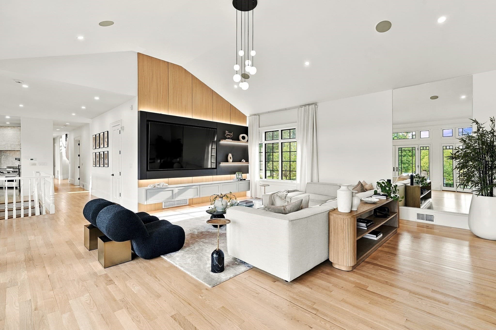 Single Family Residence at 3 Wyndemere Dr, Southborough MA 01772, Southborough, photo 14 of 42