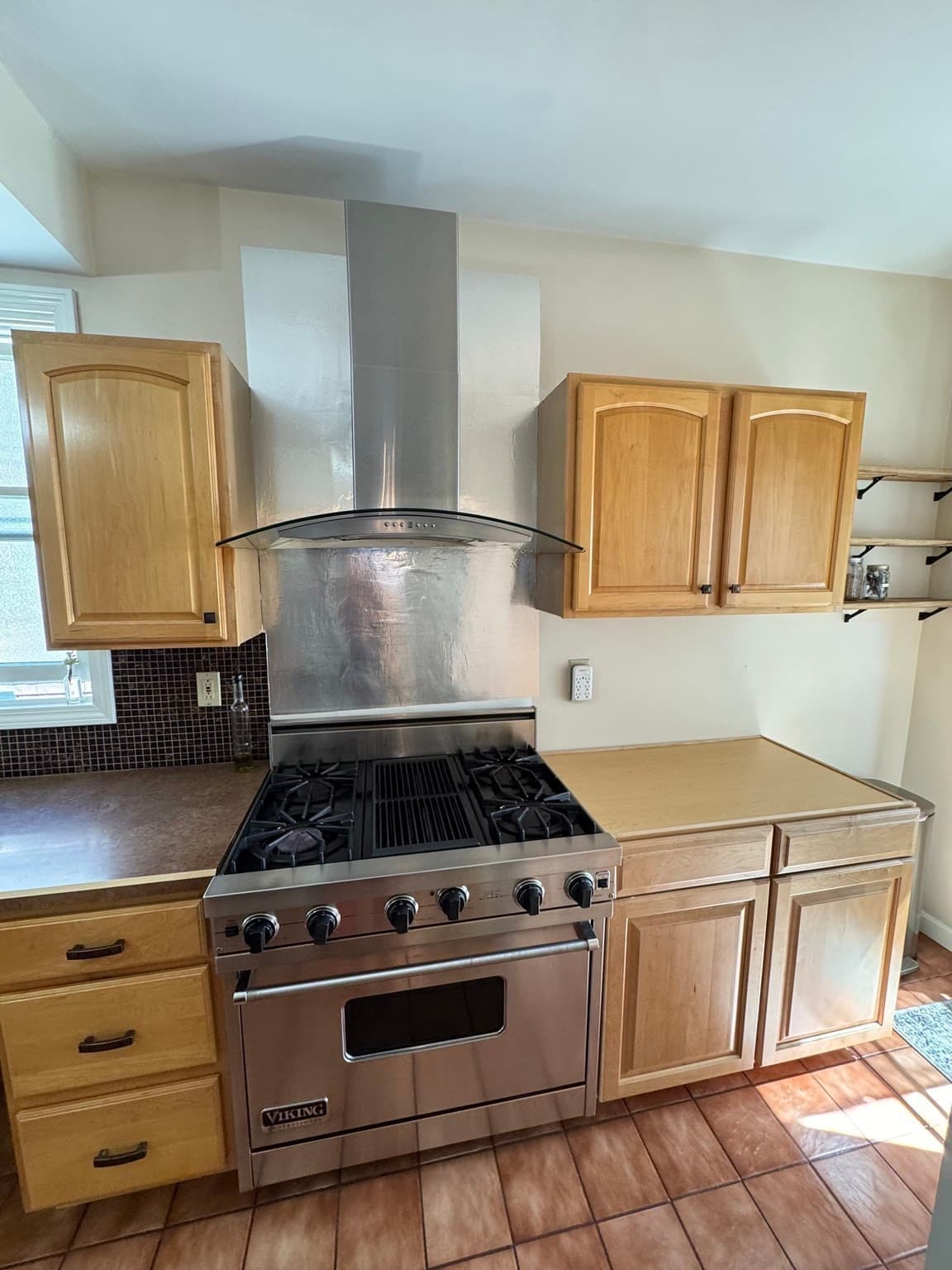 Single Family Residence at 11 Austin St, Milton MA 02186, Milton, photo 3 of 20