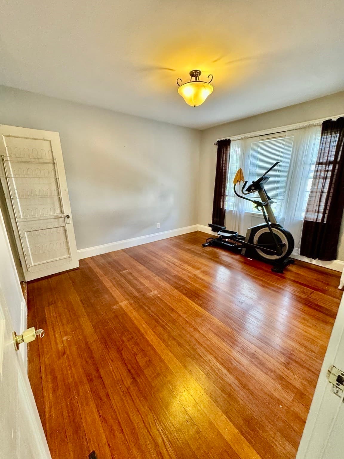 Single Family Residence at 11 Austin St, Milton MA 02186, Milton, photo 9 of 20