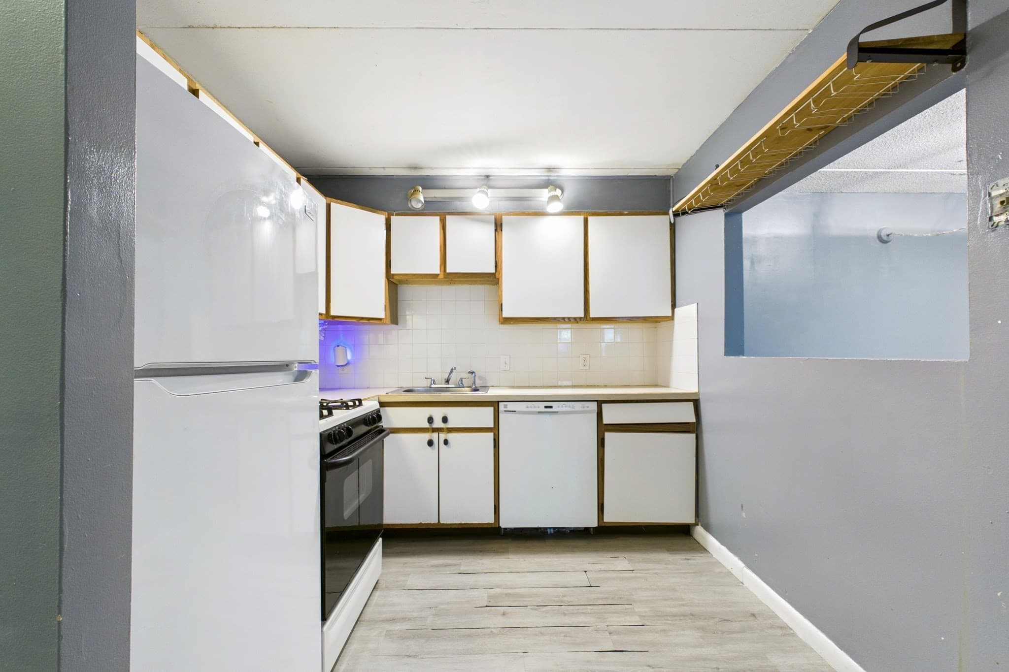 Condominium at 33 Mccormick Ter # 39, Stoughton MA 02072, Stoughton, photo 7 of 20