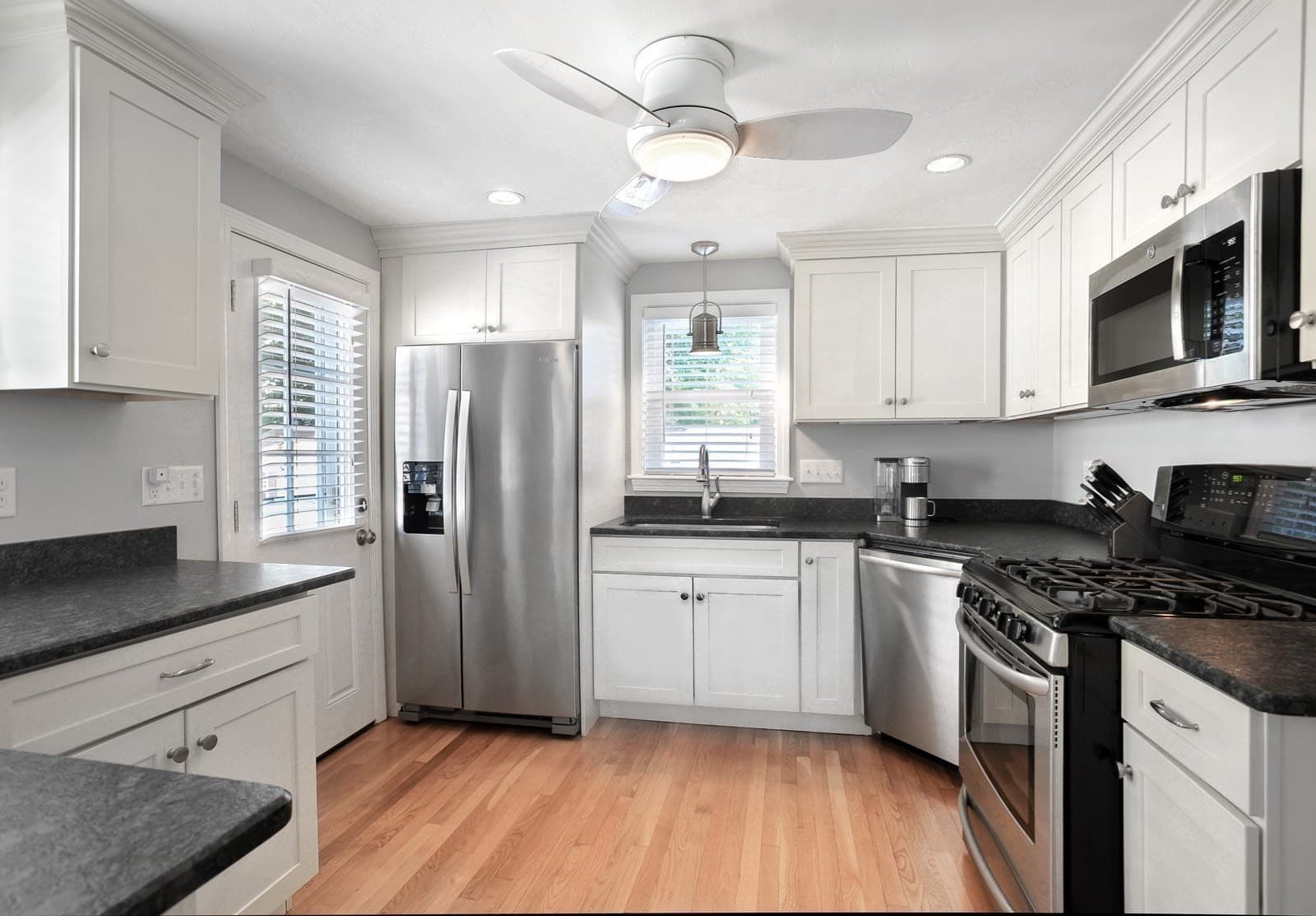 Single Family Residence at 9 G St, Hull MA 02045, Hull, photo 14 of 31