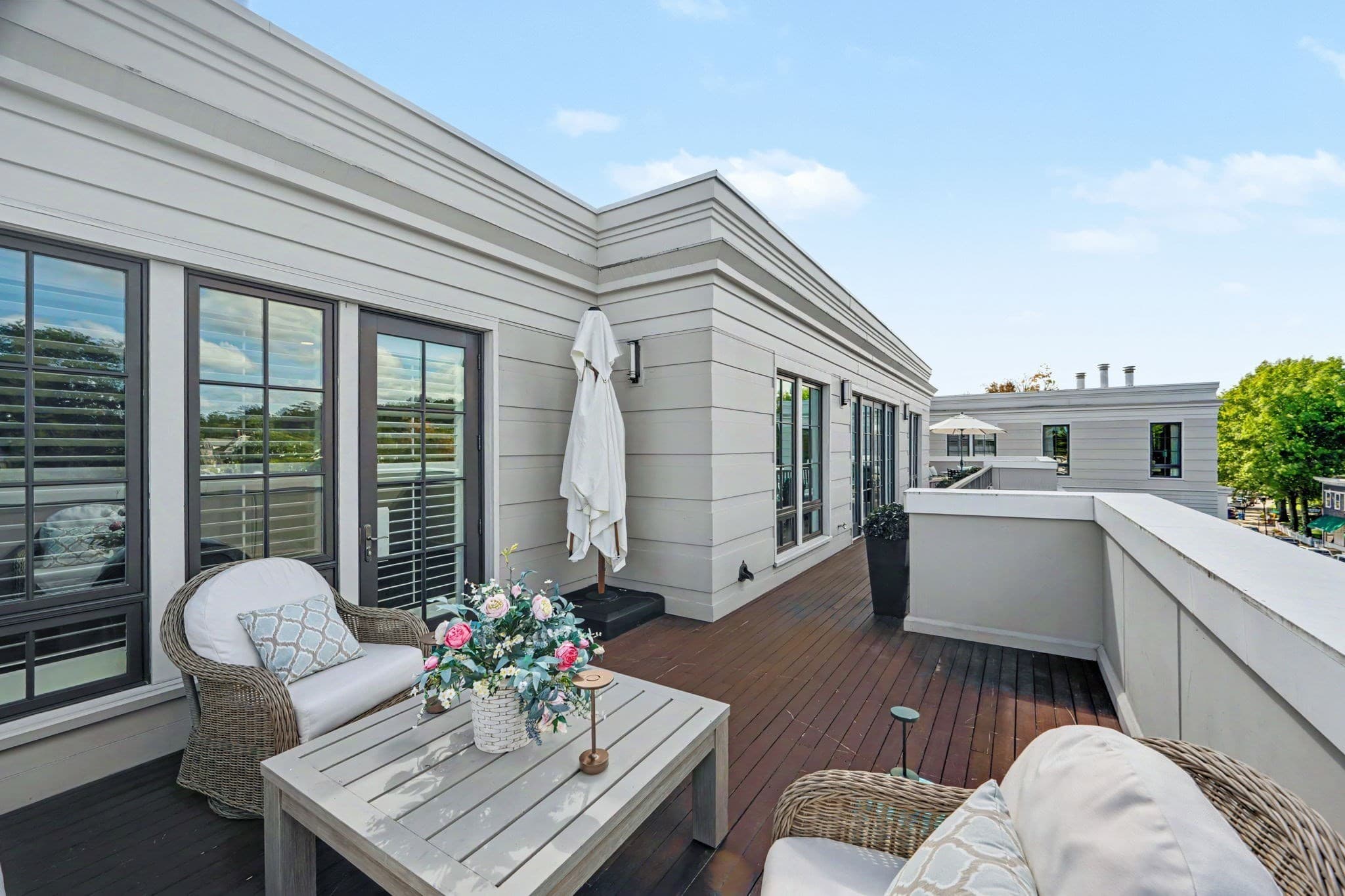 Condominium at 580 Washington St # 406, Wellesley MA 02482, Wellesley, photo 32 of 34