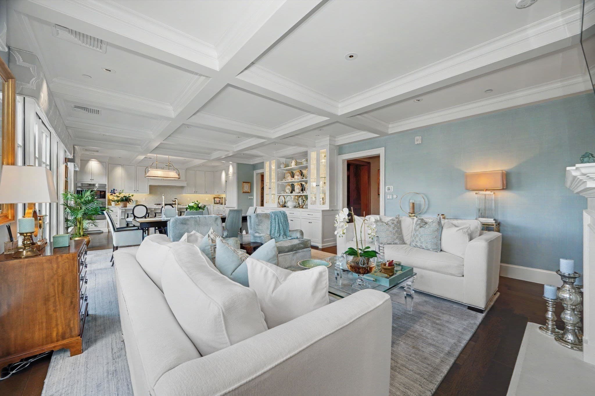 Condominium at 580 Washington St # 406, Wellesley MA 02482, Wellesley, photo 14 of 34