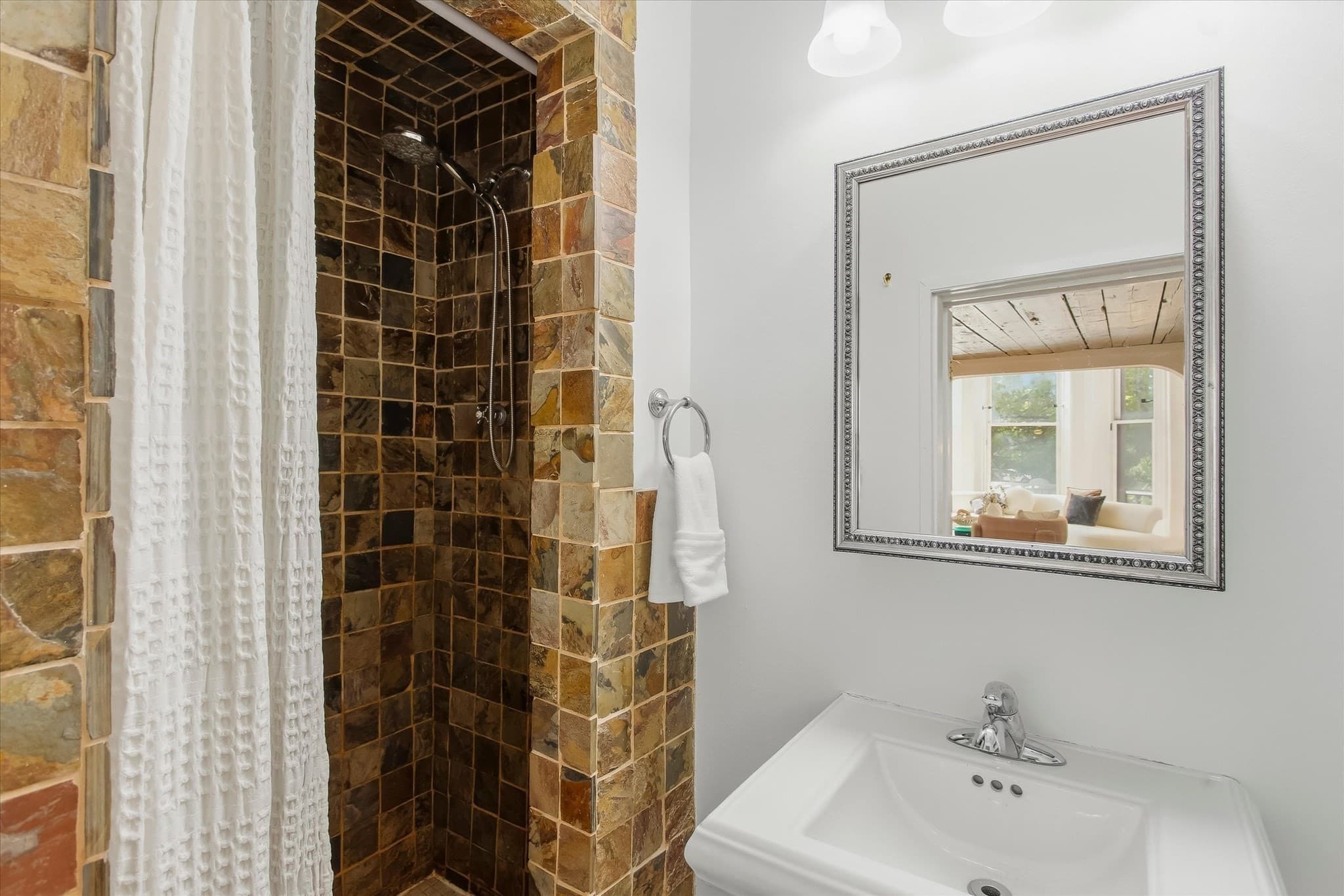 Condominium at 41 Commonwealth Ave # 3, Boston MA 02116, Boston, photo 11 of 22