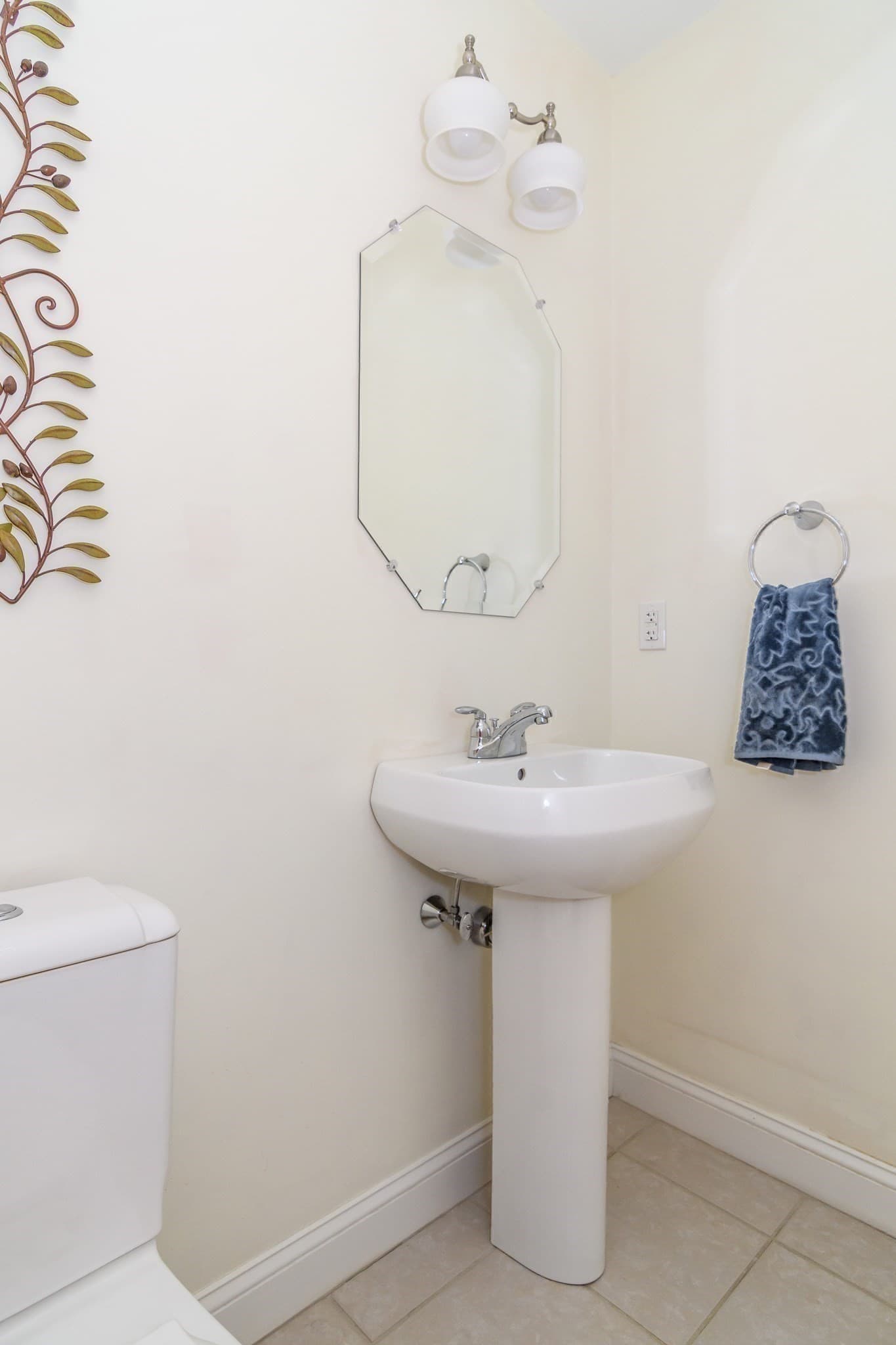 Condominium at 2 Candleberry Court # 2, Bourne MA 02532, Bourne, photo 15 of 40
