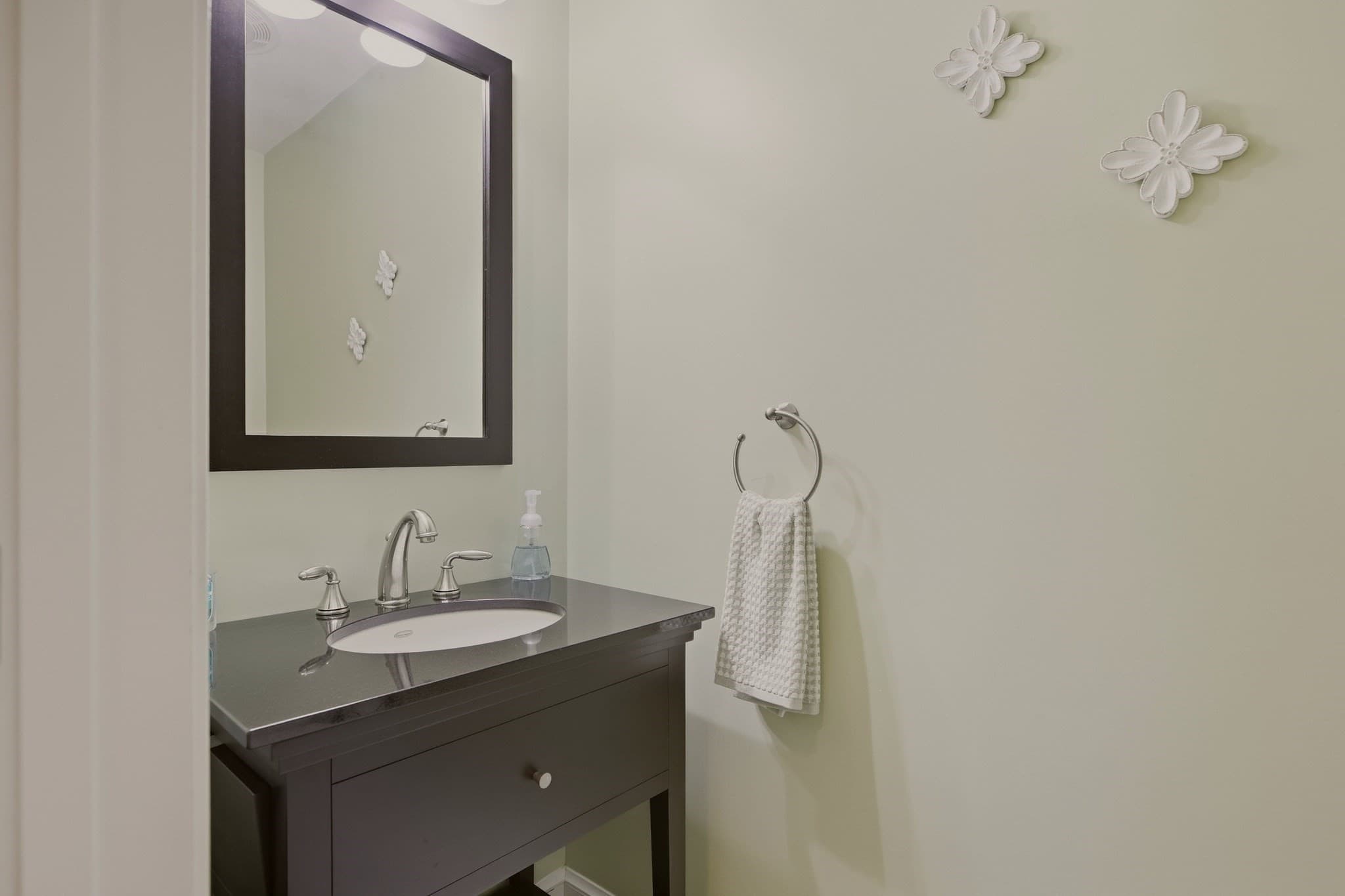 Single Family Residence at 6 Buddys Crossing, Freetown MA 02717, Freetown, photo 18 of 41