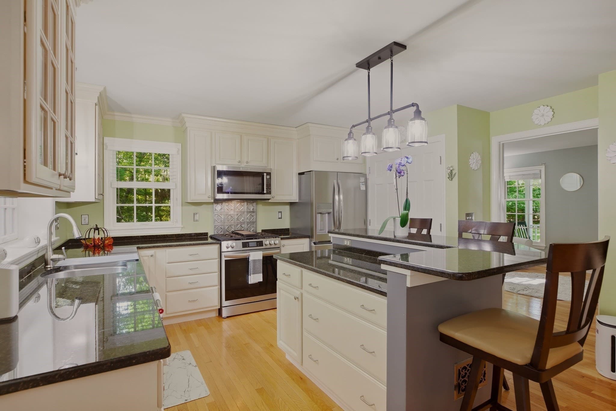 Single Family Residence at 6 Buddys Crossing, Freetown MA 02717, Freetown, photo 11 of 41