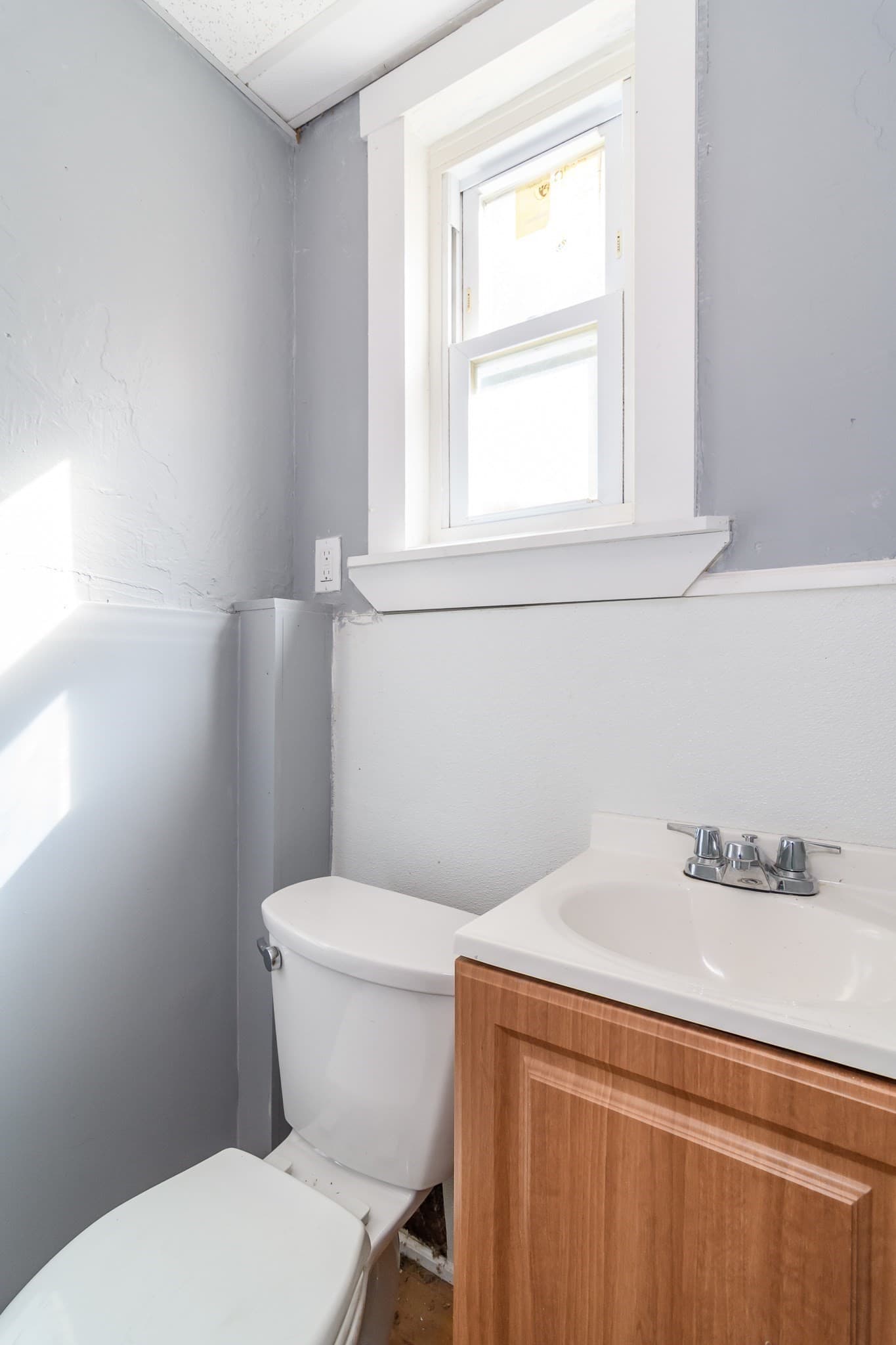 4 Family - 4 Units Up/Down at 52 & 52.5 Wall St, Worcester MA 01604, Worcester, photo 23 of 42
